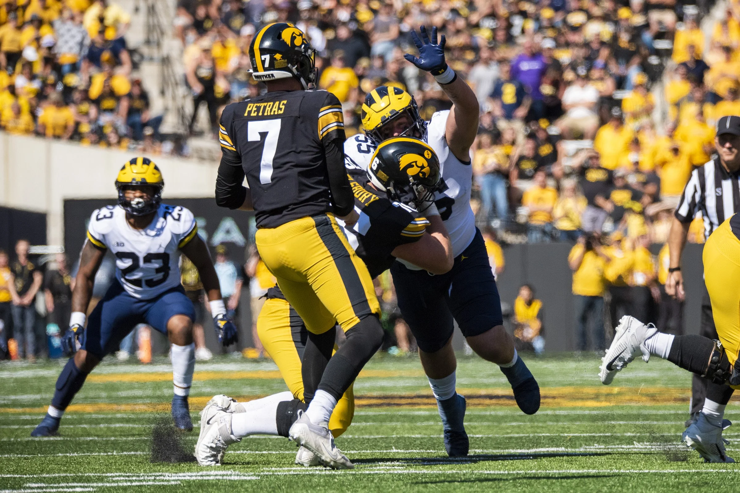 2022 FB_UM vs Iowa069.jpg