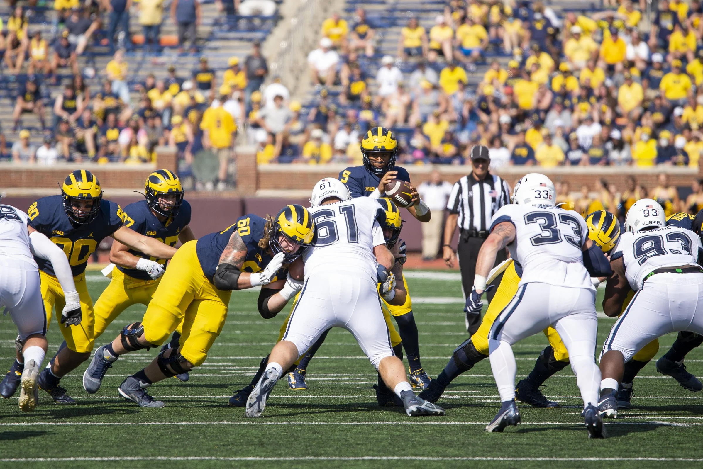 2022 FB_UM vs UCONN078.jpg