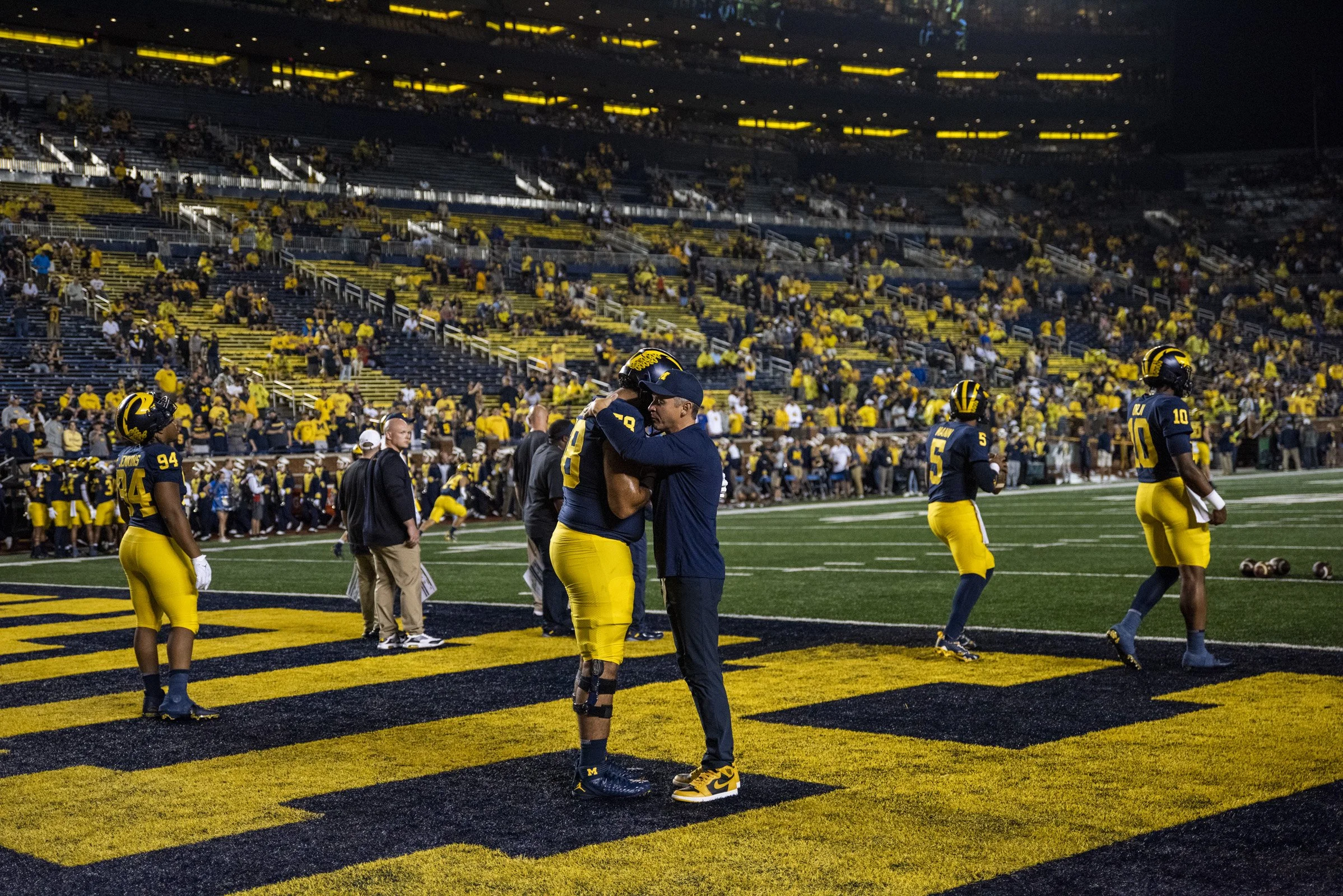 2022 FB_UM vs Hawaii0015.jpg