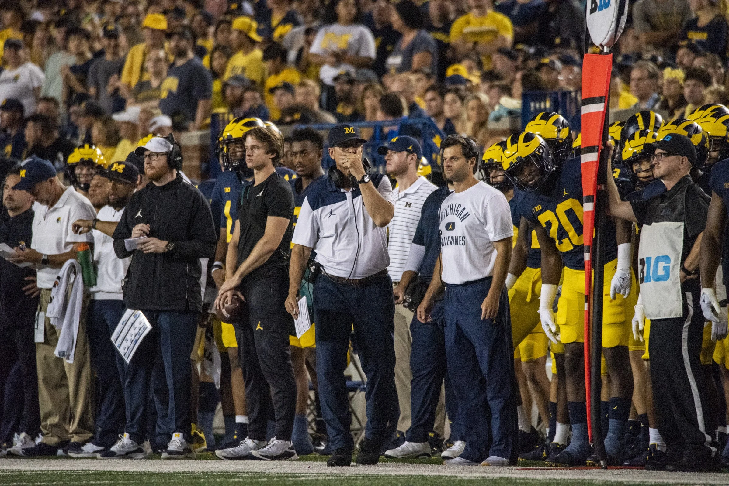 2022 FB_UM vs Hawaii0038.jpg