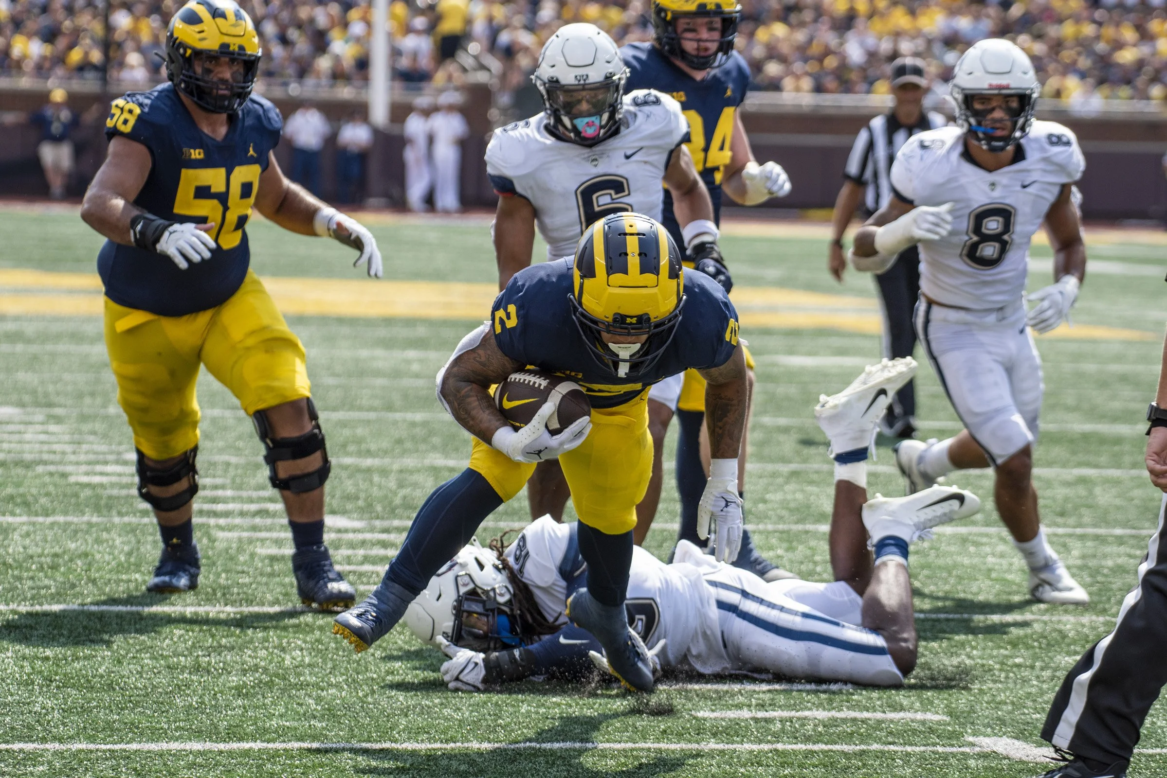 2022 FB_UM vs UCONN081.jpg