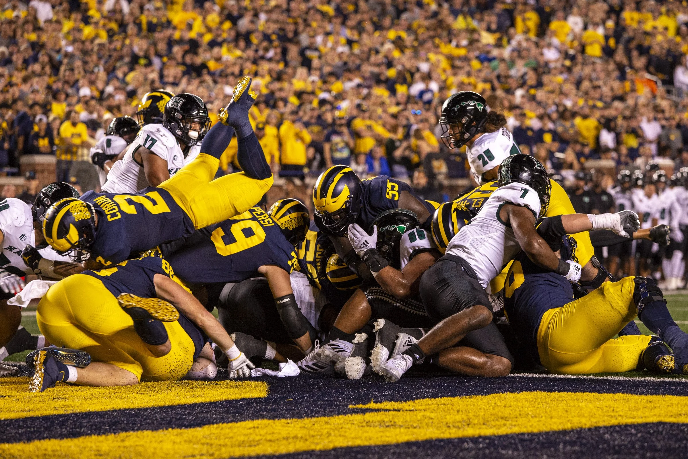 2022 FB_UM vs Hawaii0021.jpg