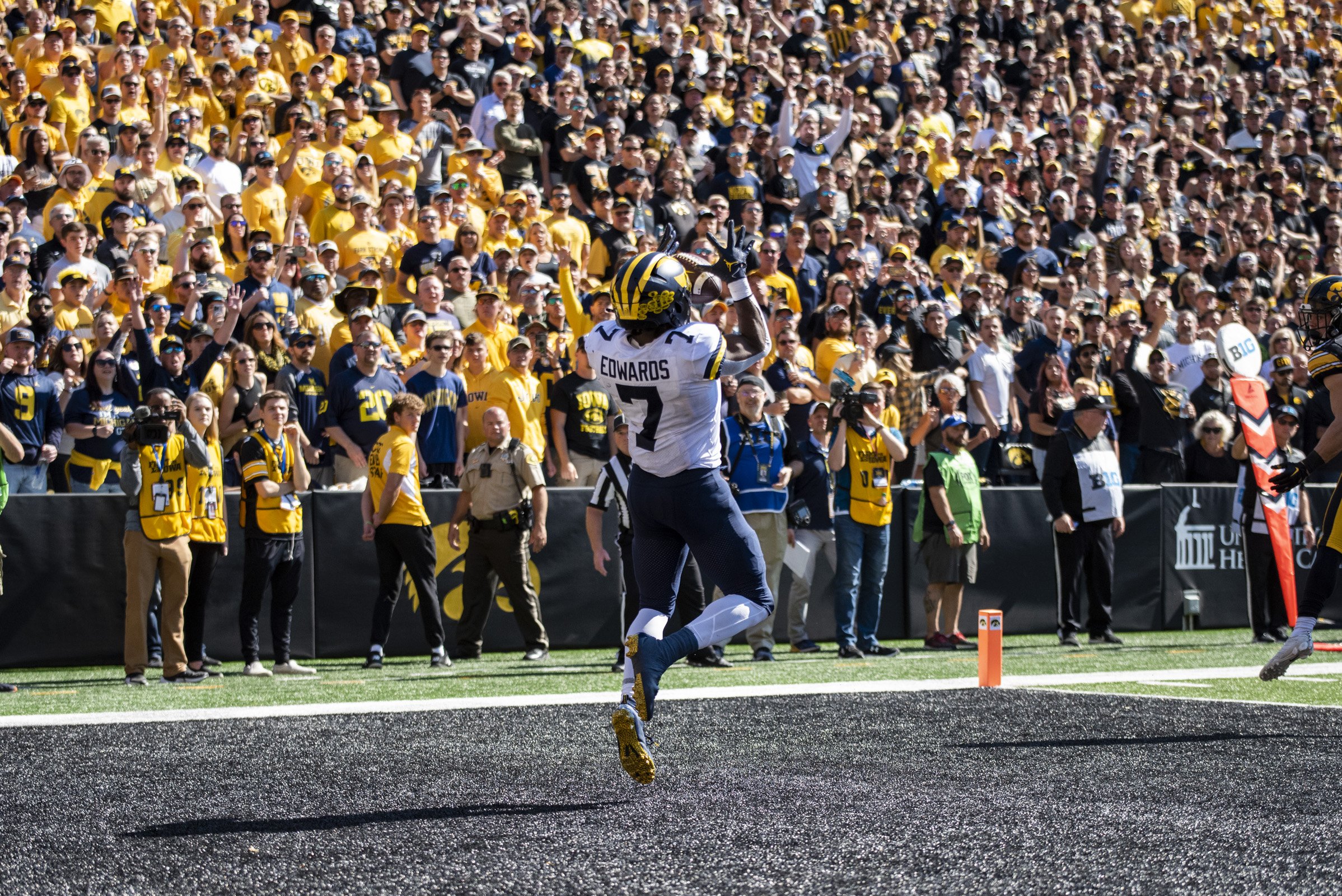 2022 FB_UM vs Iowa065.jpg