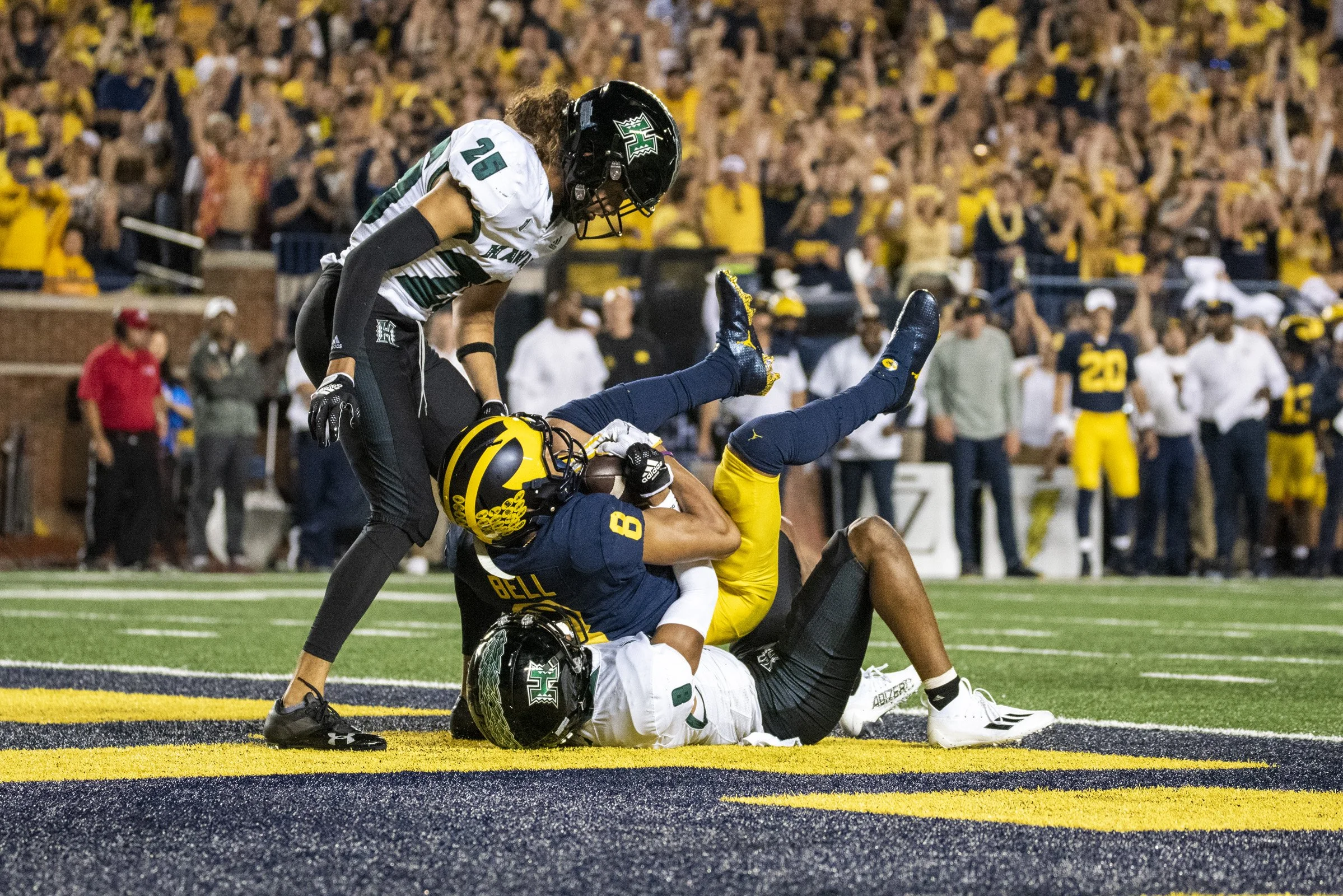 2022 FB_UM vs Hawaii0048.jpg