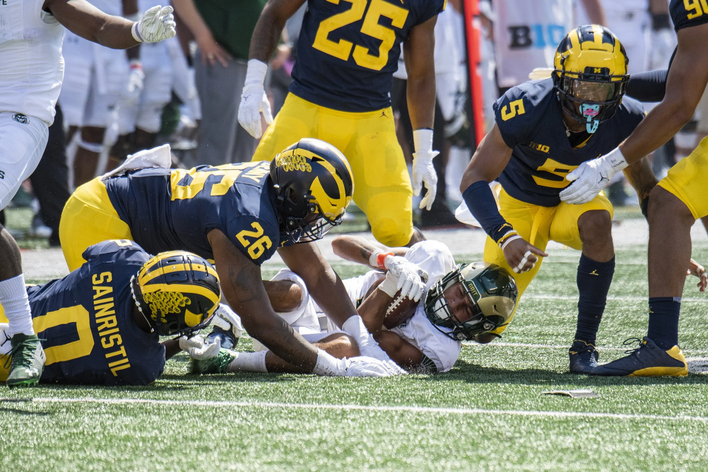 2022 FB_UM vs CSU0058.jpg