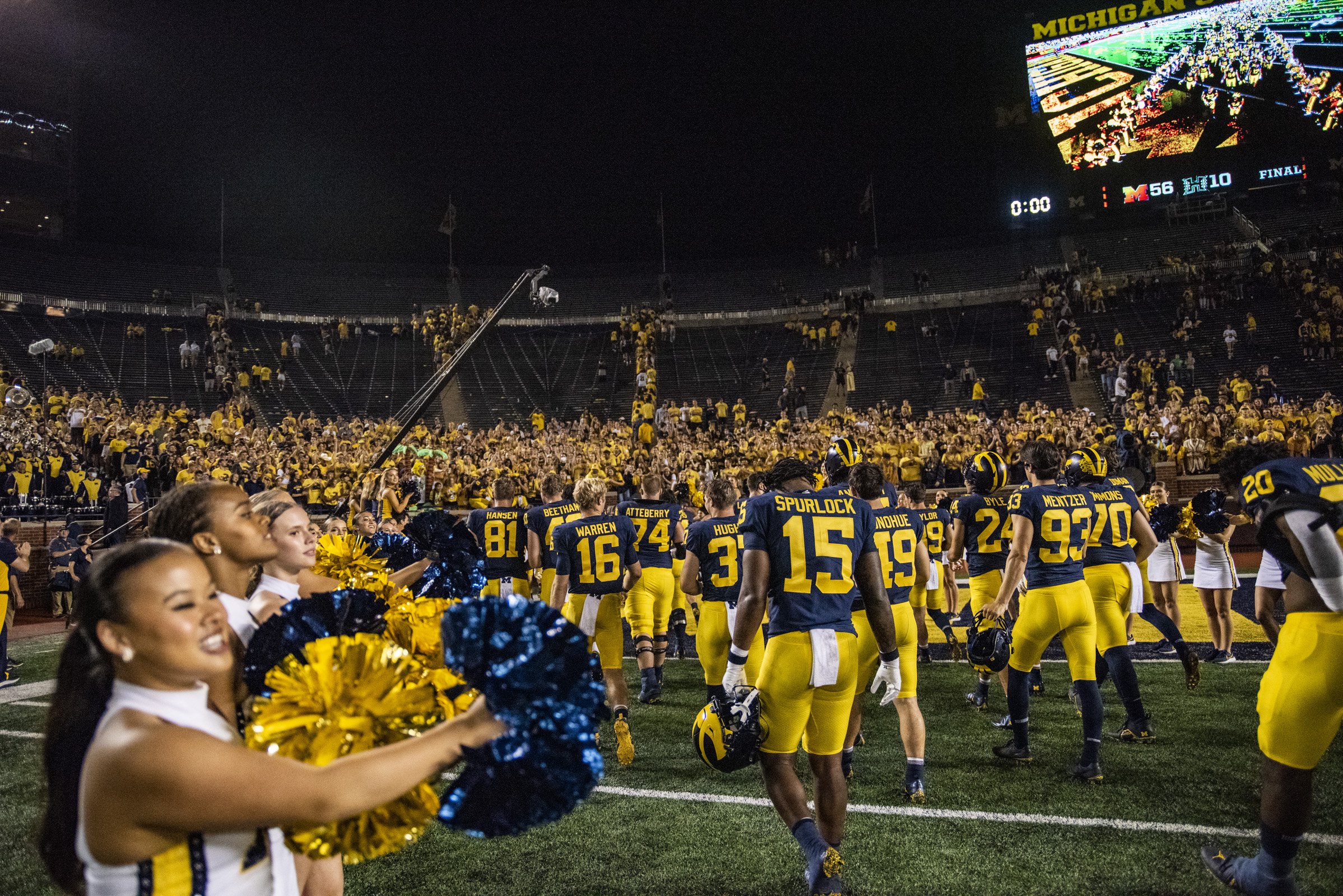 2022 FB_UM vs Hawaii0075.jpg