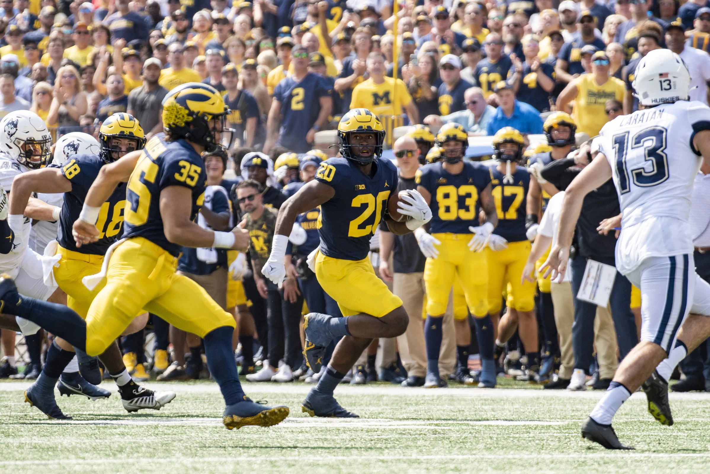 2022 FB_UM vs UCONN047.jpg