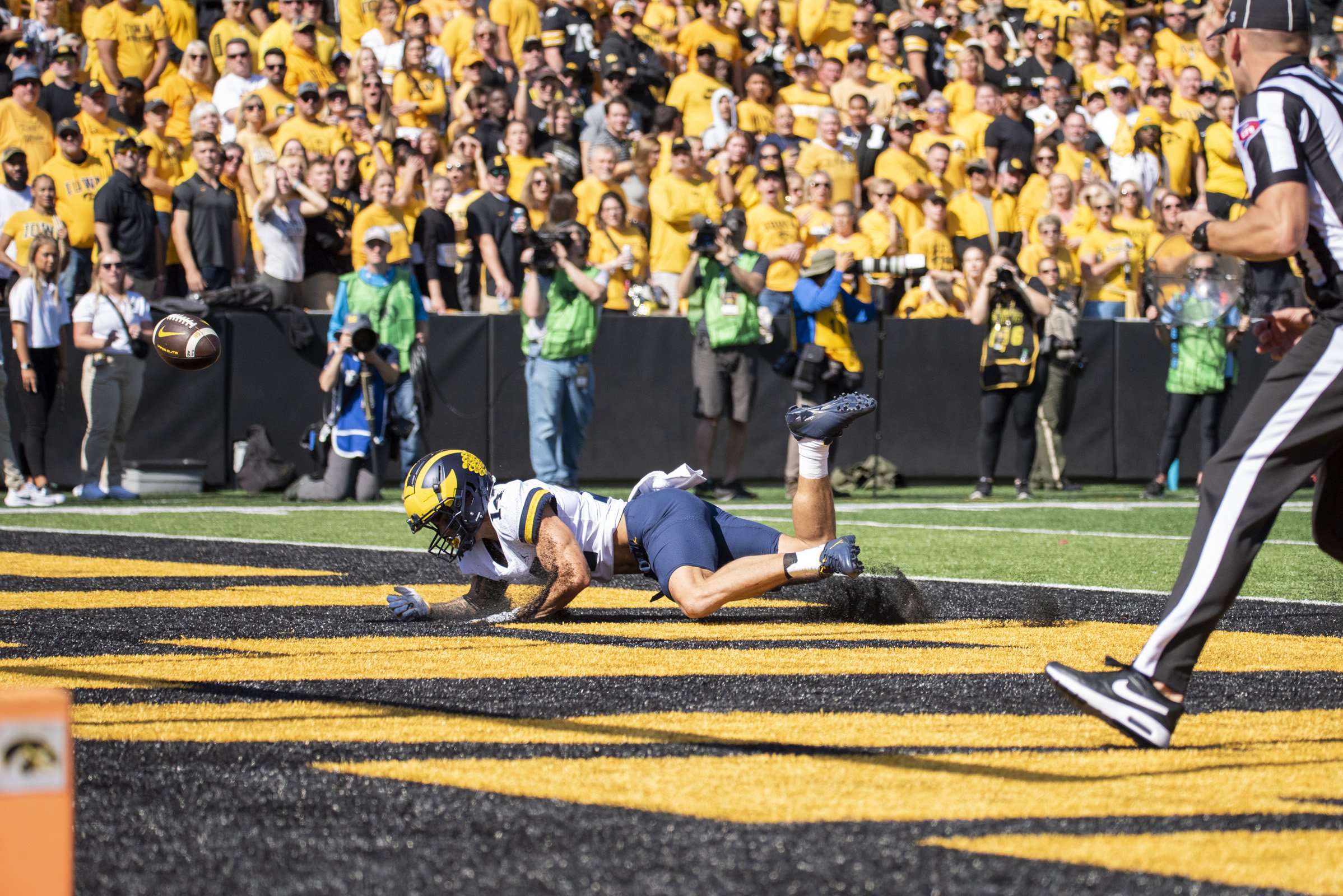 2022 FB_UM vs Iowa035.jpg