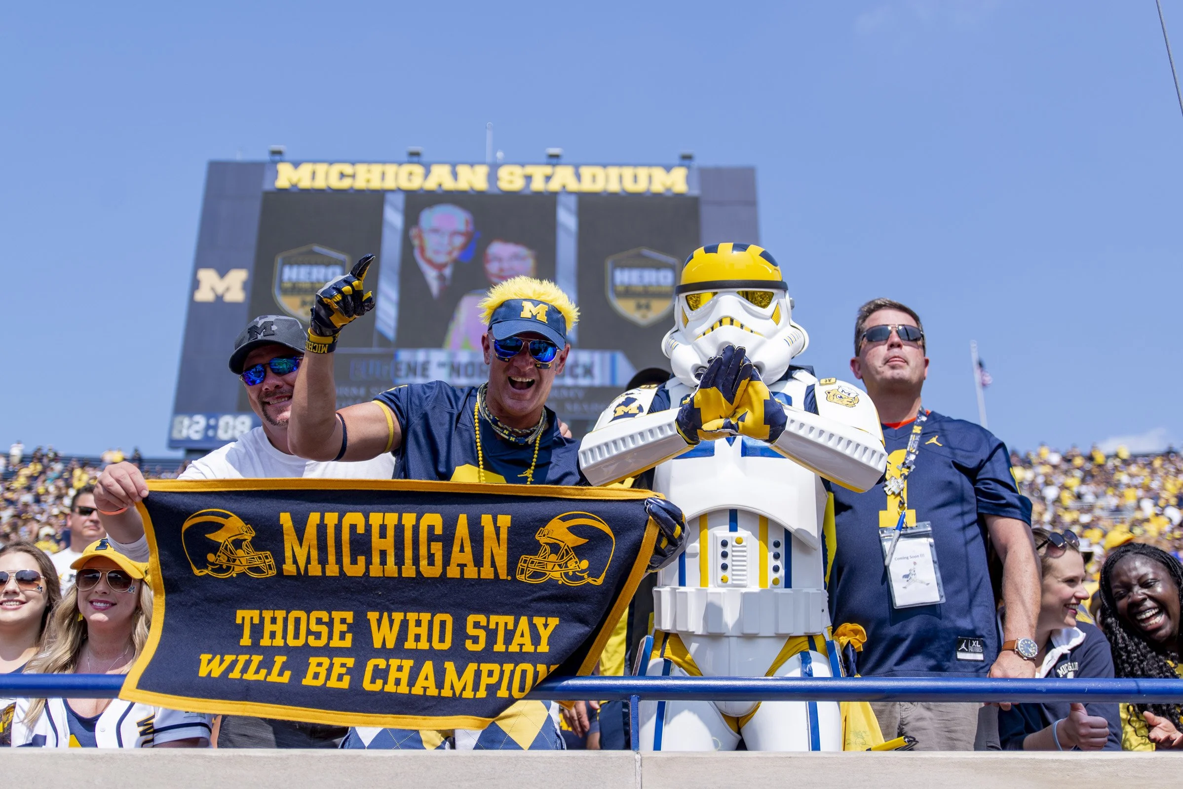 2022 FB_UM vs UCONN067.jpg