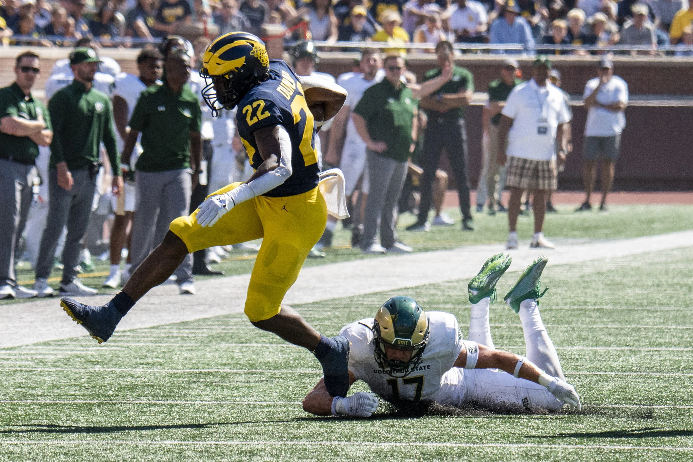 2022 FB_UM vs CSU0087.jpg