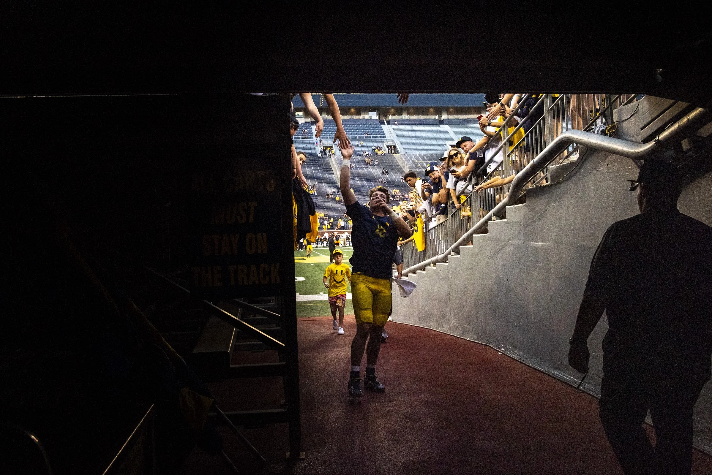 2022 FB_UM vs Hawaii0008.jpg