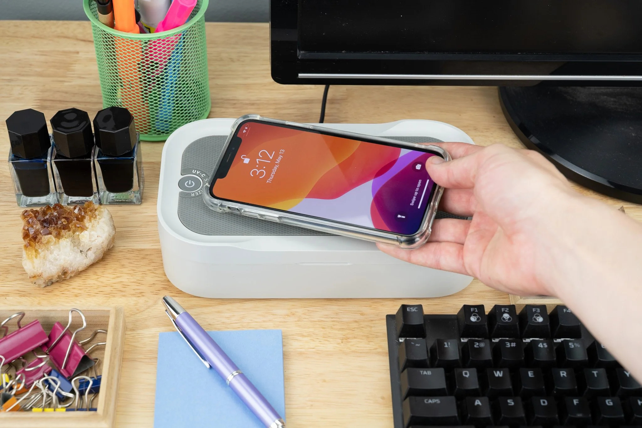 UVS10W_desk charge-2.jpg