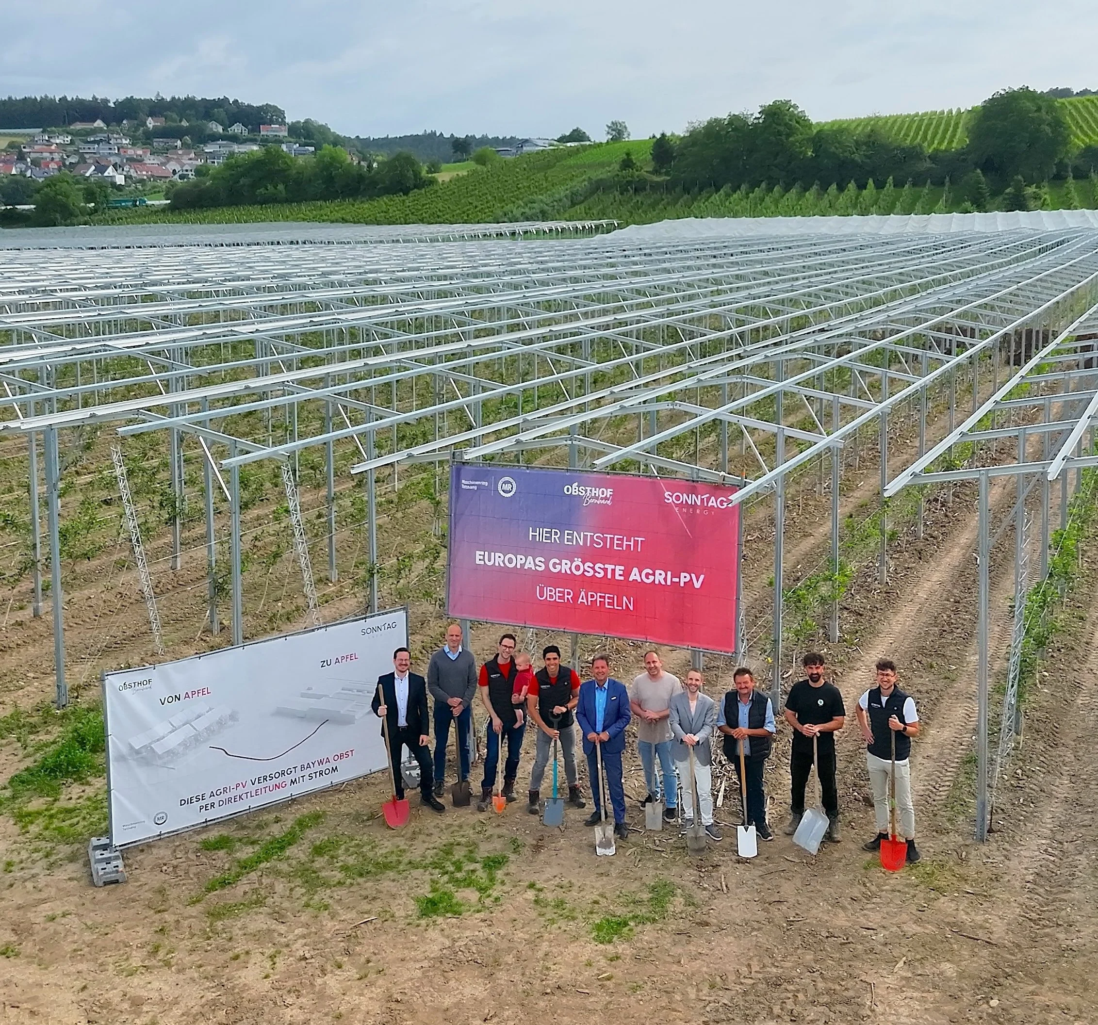 Europas größte Agri-PV über Äpfeln