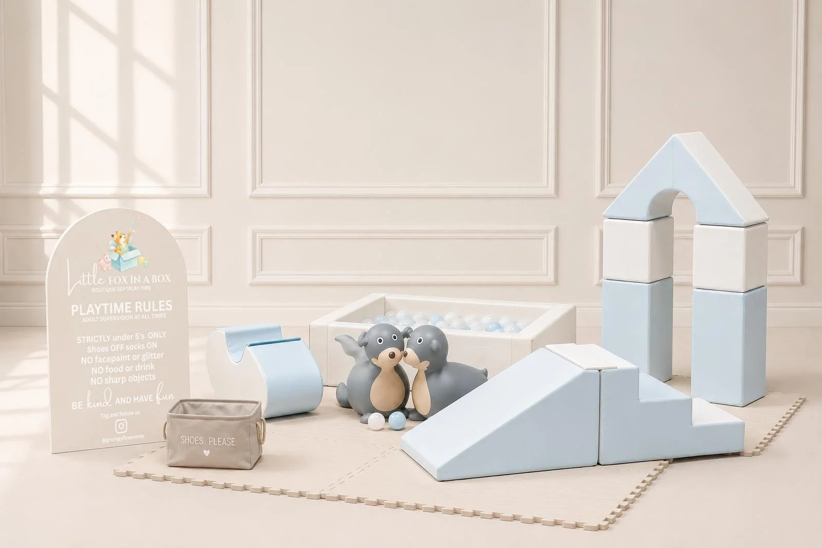 baby set pale blue - mini.jpg
