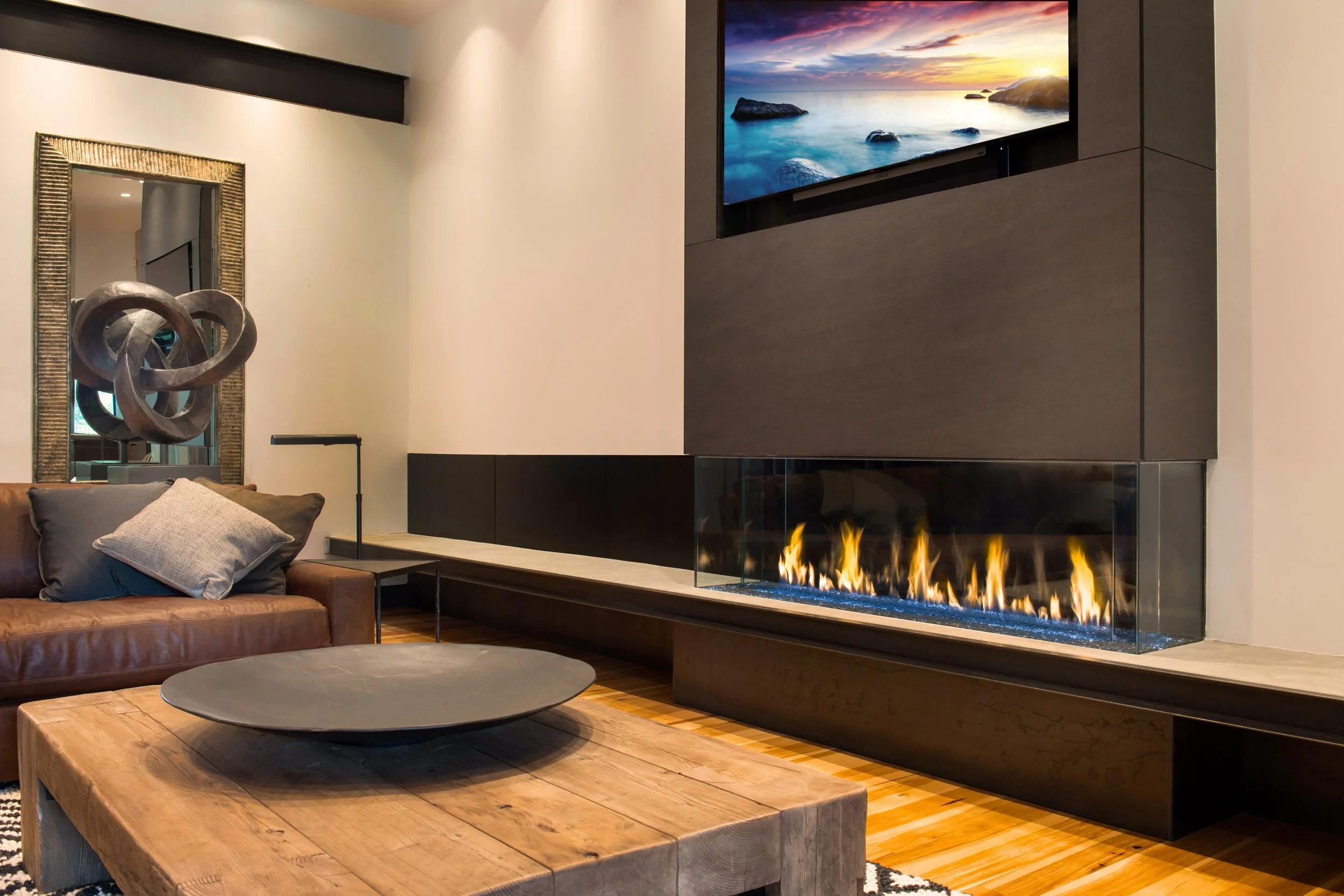 DaVinci Bay gas fireplace