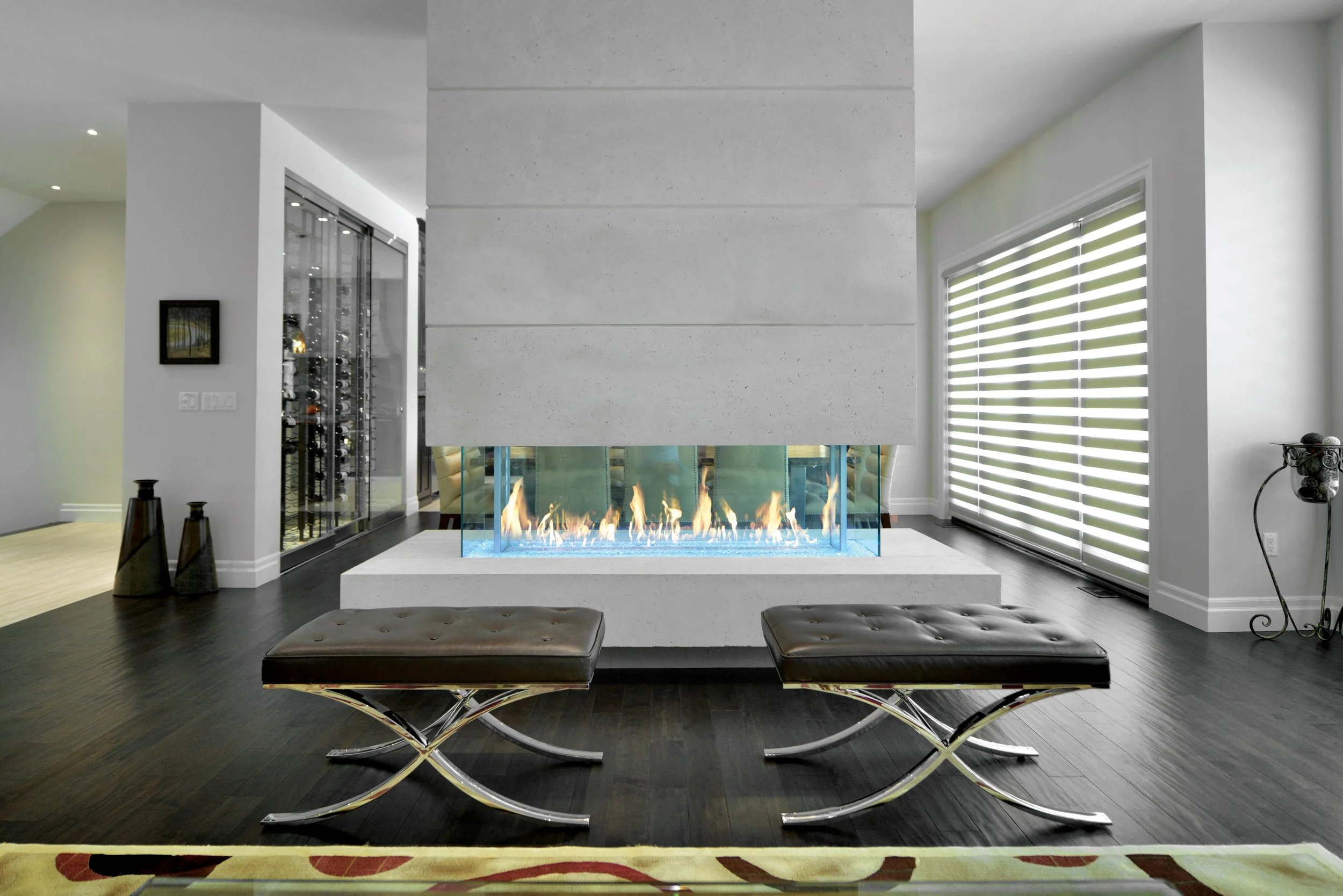 DaVinci island-style gas fireplace