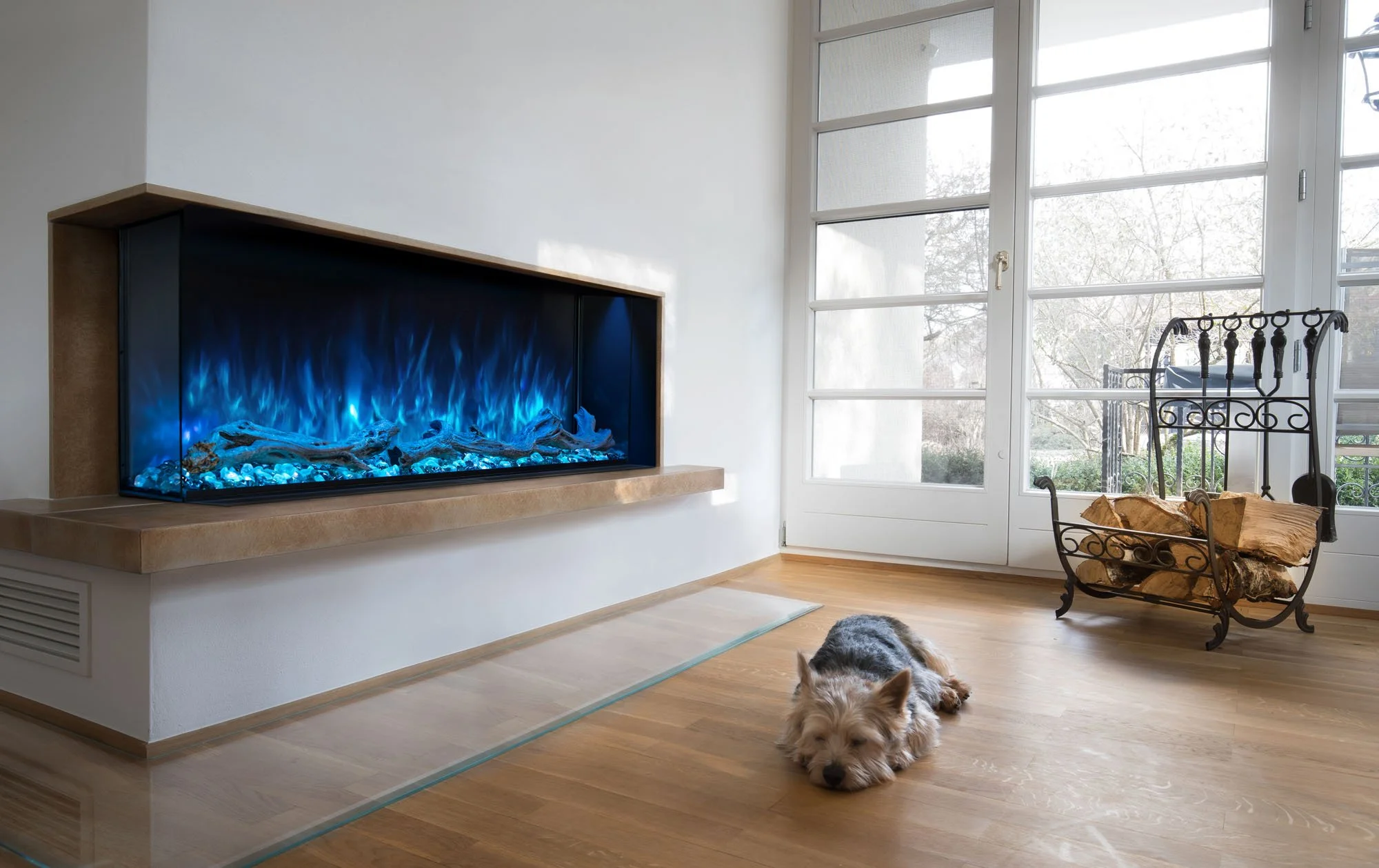 Modern Flames Landscape Pro Multi electric fireplace in a contemporary living room
