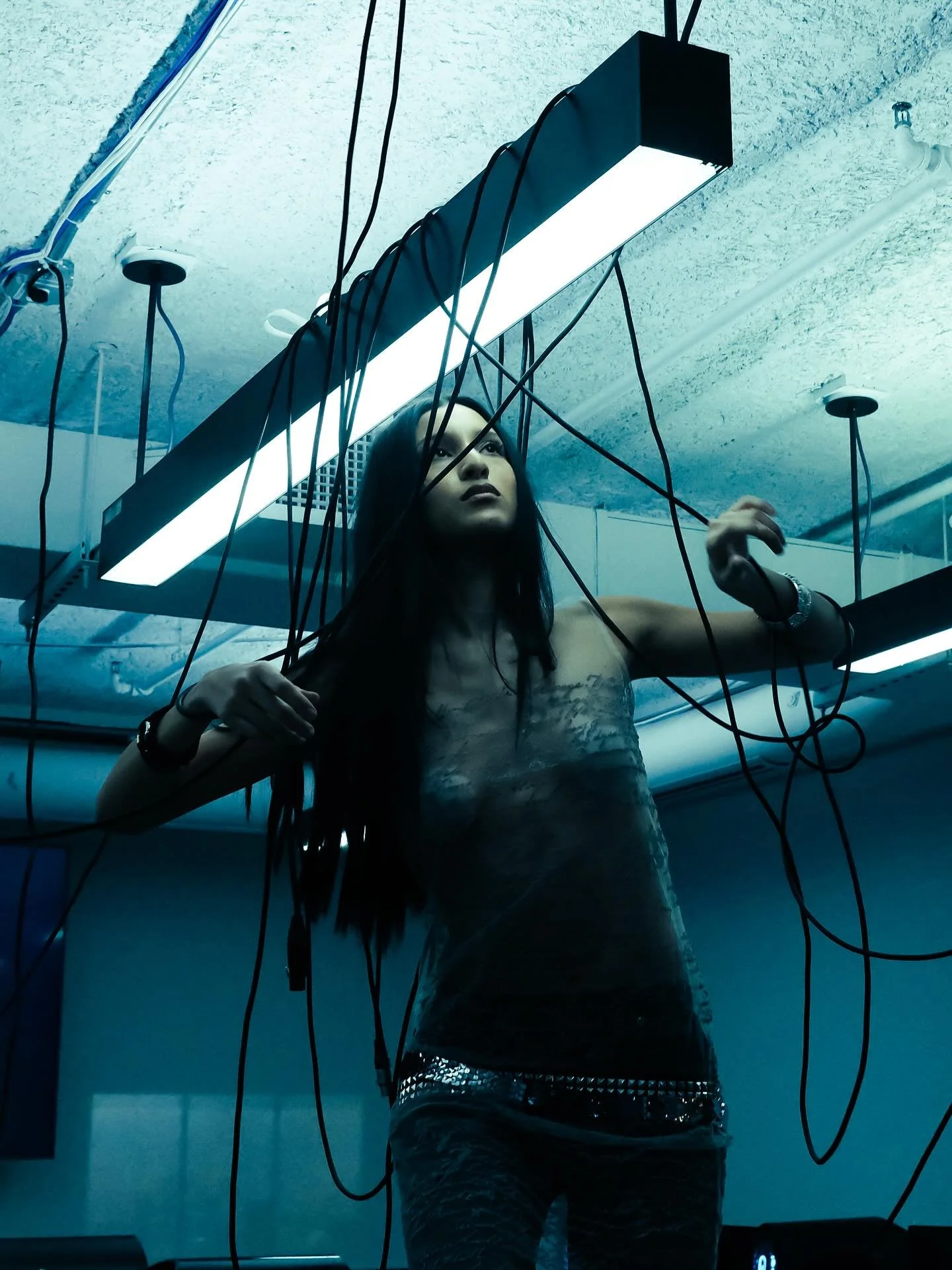 Puppet.exe

#editorialphotography #cyberaesthetic #cinematicportrait #scifi #surrealphotography #machine #futuristicfashion #highfashion