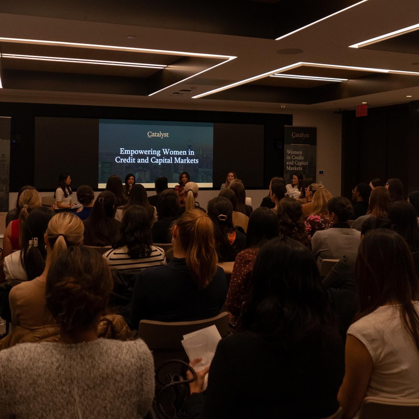 Panel with catalyst 

#womeninbusiness #eventphotograpy #conference
