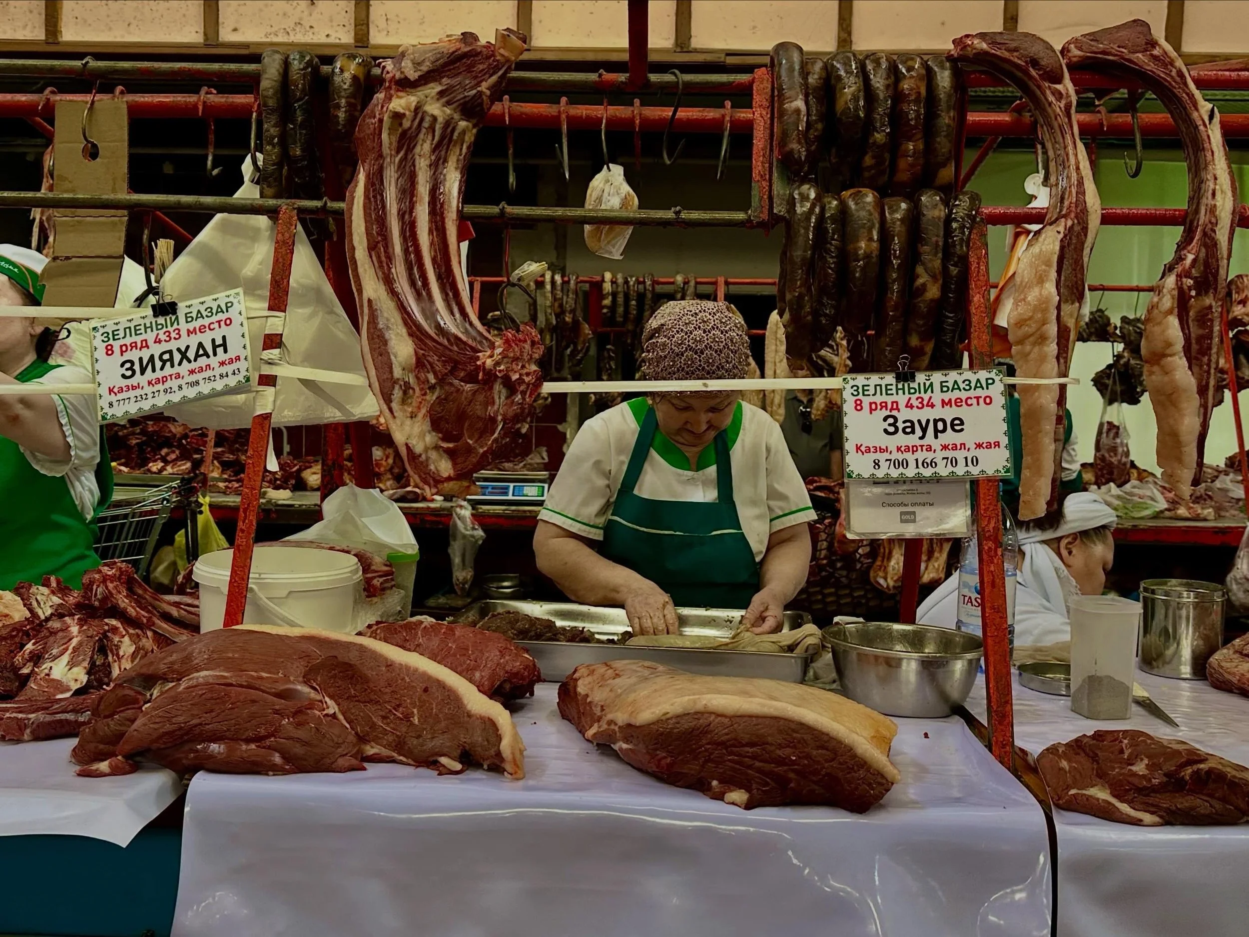 Bazaar Market 

#kazakhstan #market #travelphoto #documentaryphoto #storytellingphotography