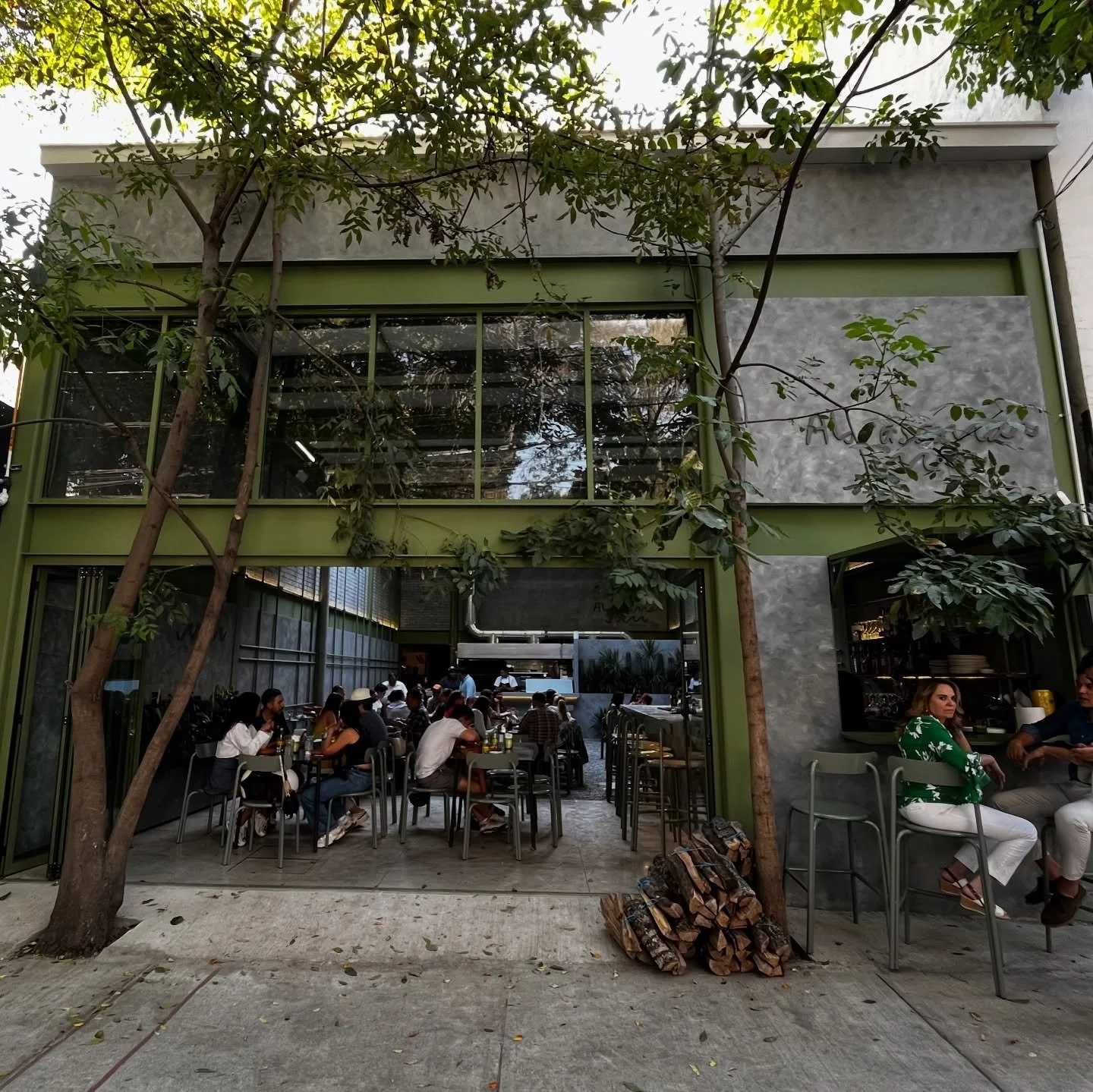 Un antes y despu&eacute;s de abrazarse restaurante
