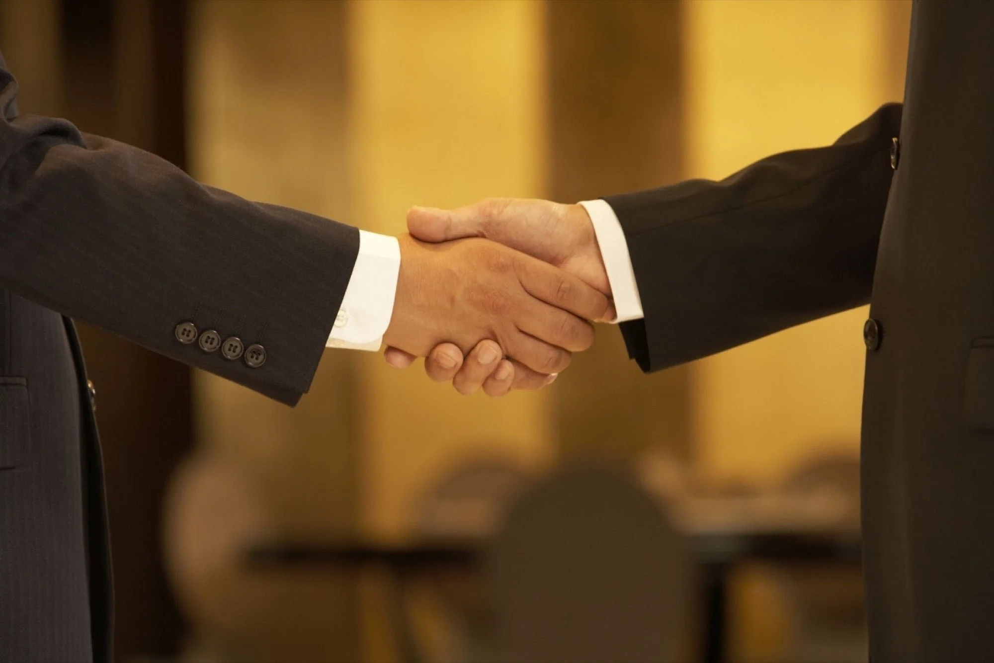 Mastering Business Meeting Etiquette: 9 Unwritten Rules for Professional Success