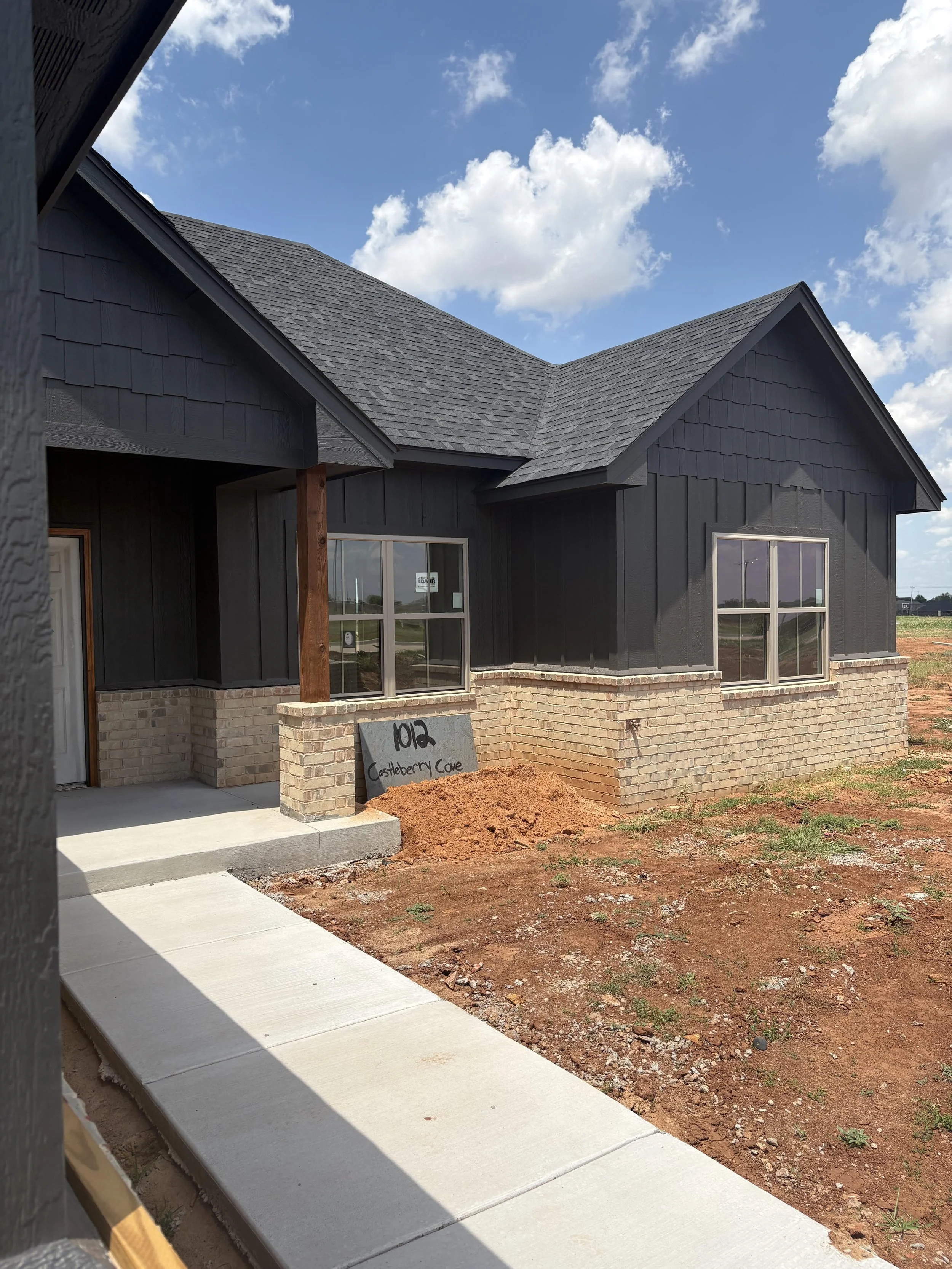 1012 castleberry cove 1.jpeg