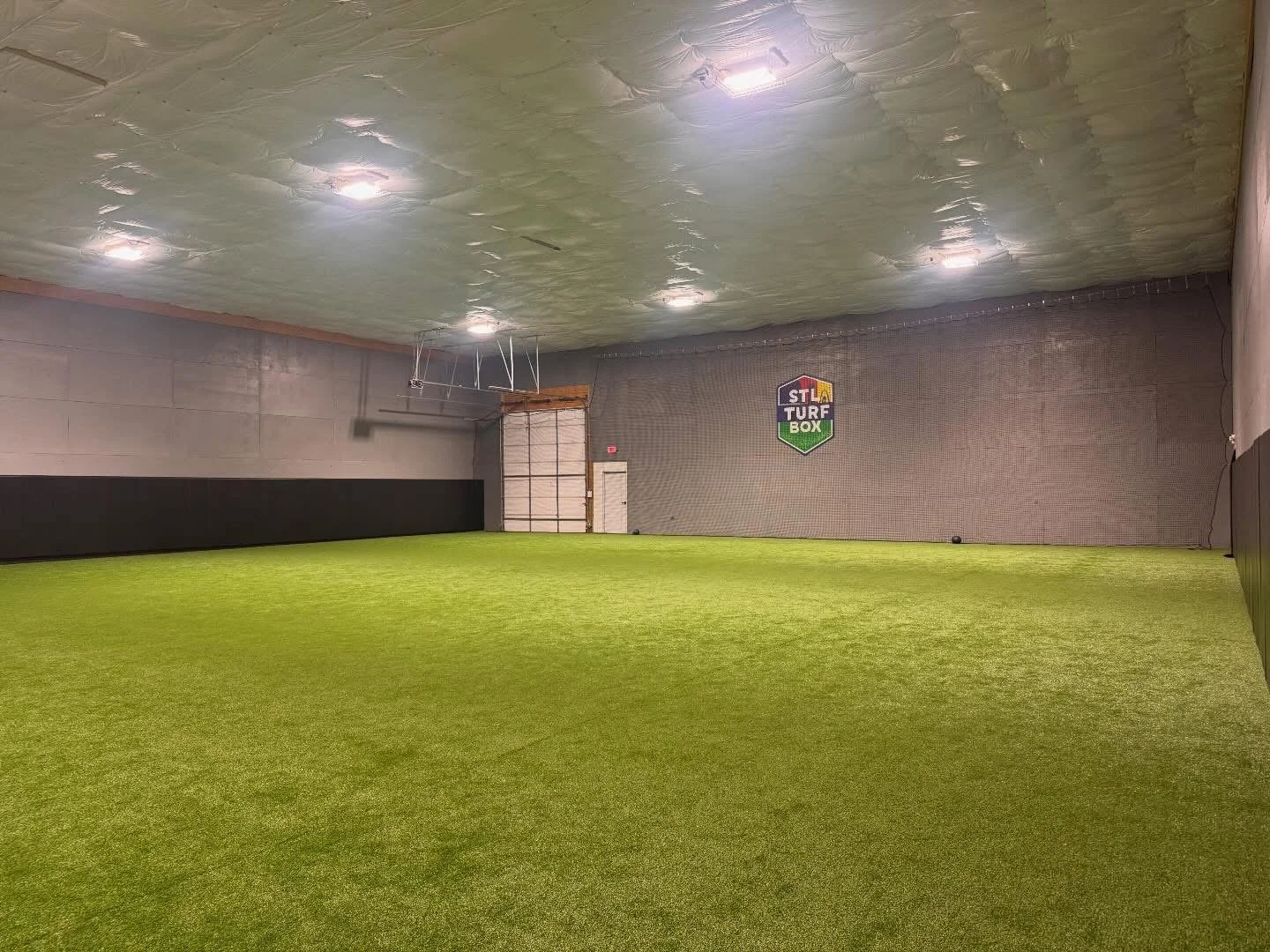 Indoor Training Facility in St. Louis, MO. Indoor turf practice facility.
