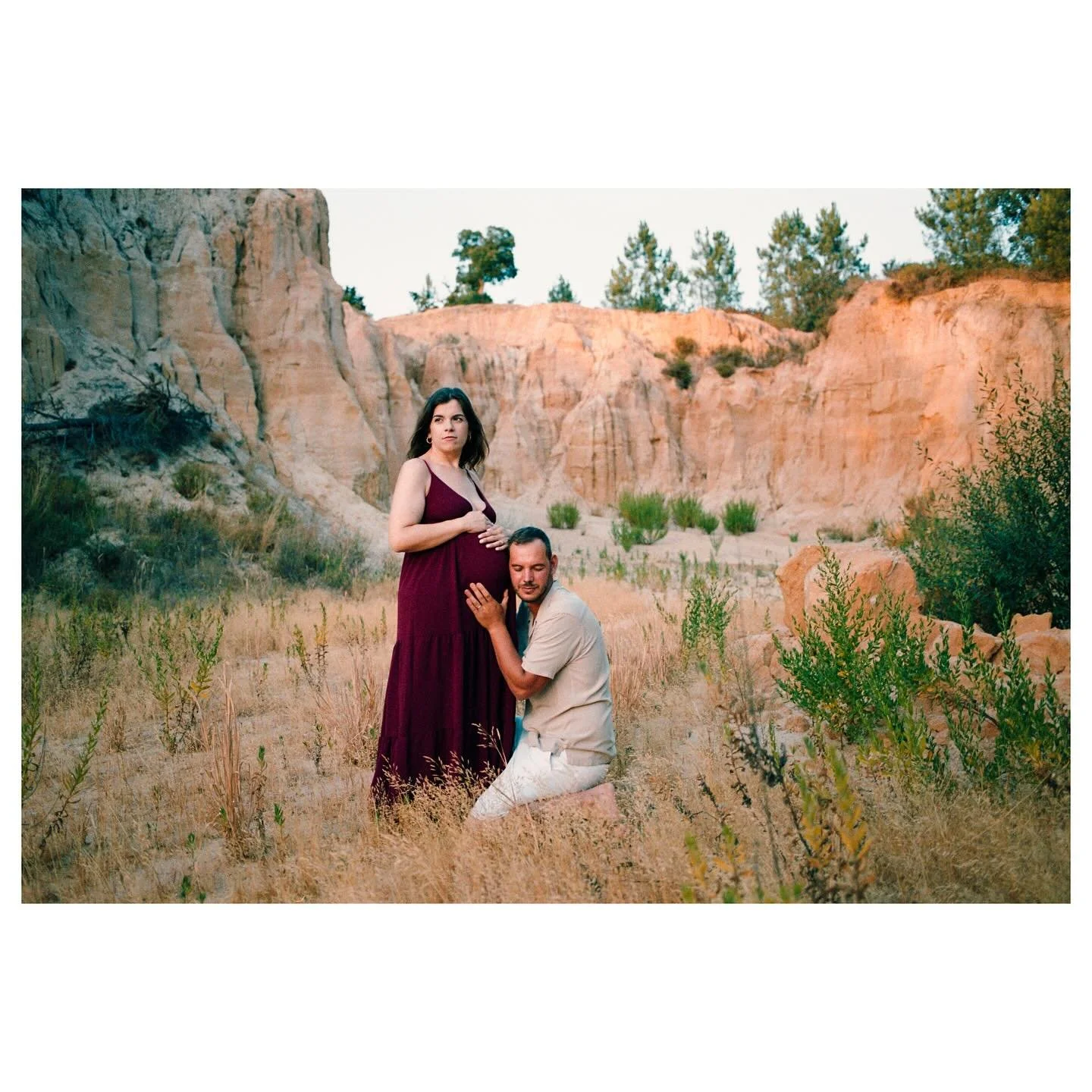 &ldquo;Listening to the whispers of tomorrow, where love is already alive before the first breath.&rdquo;

Recently, I&rsquo;ve been doing a lot of maternity sessions that I could almost create a whole page dedicated to it. 😄

Canon EOS 650 / Fotola