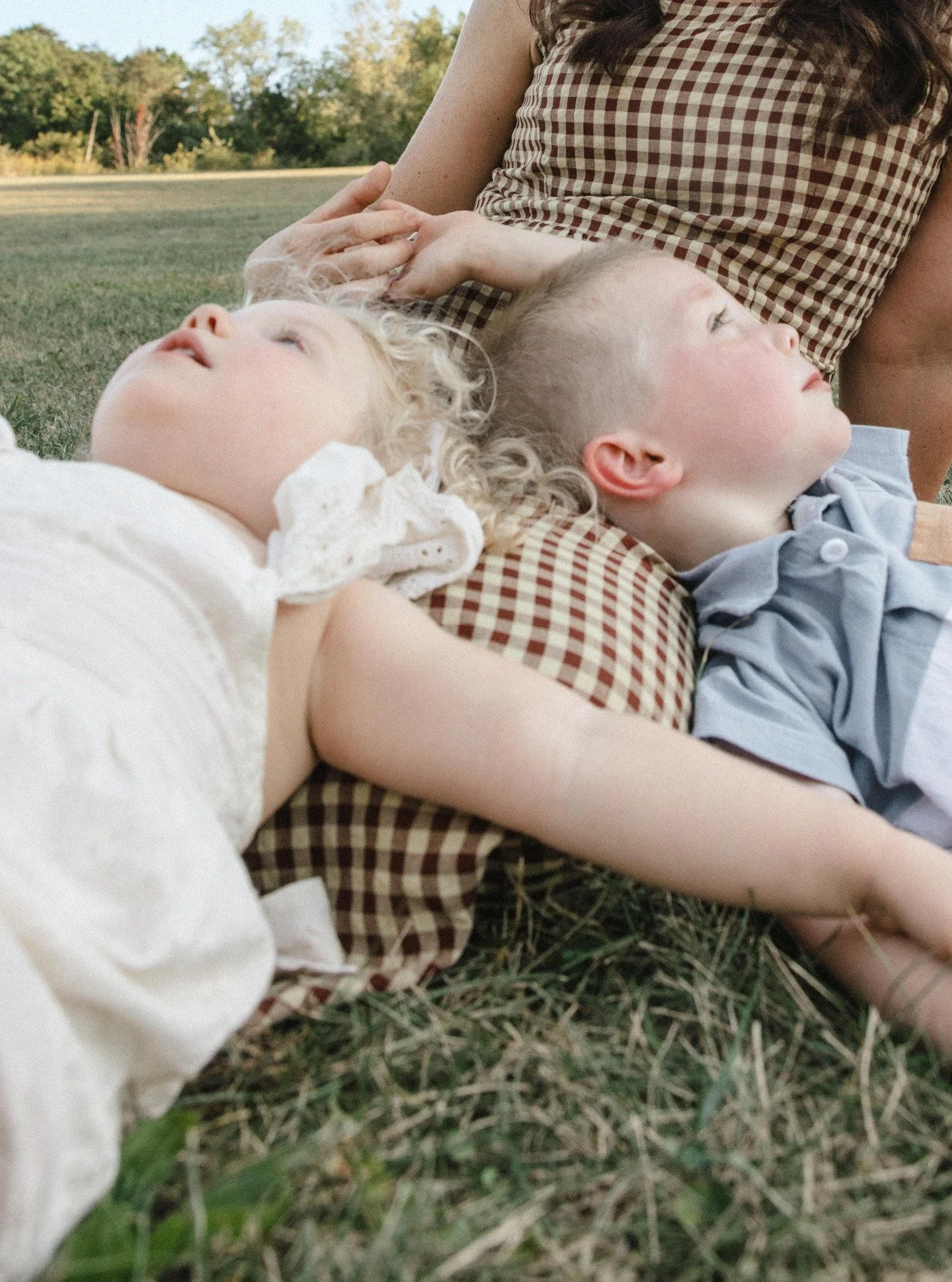 Nobody told them to do this.

That's the whole point.

Link in bio &mdash; let's make some of these for your family before they're too cool to hug you in public.

#familyphotographer #indianapolisphotographer #indianapolisfamilyphotographer #indyport
