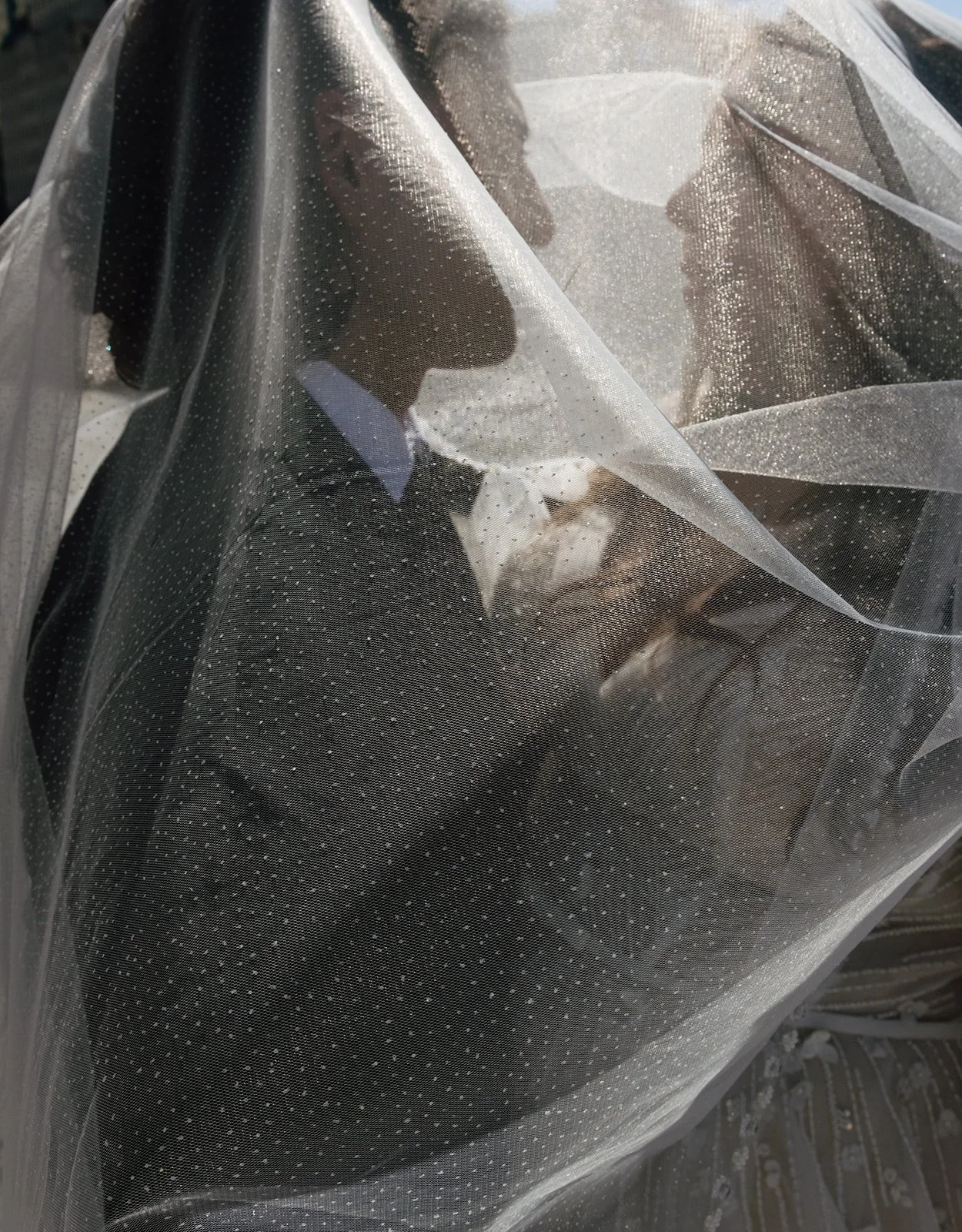 I can't believe this is what I get to do for my job. Spend a day love-bombing my couple then gushing over their images while editing and crying when I send them cause it's over?????

@jess_navarro15 
@djnxt1 
@industry.828 
@828.planning 
@nameless.c