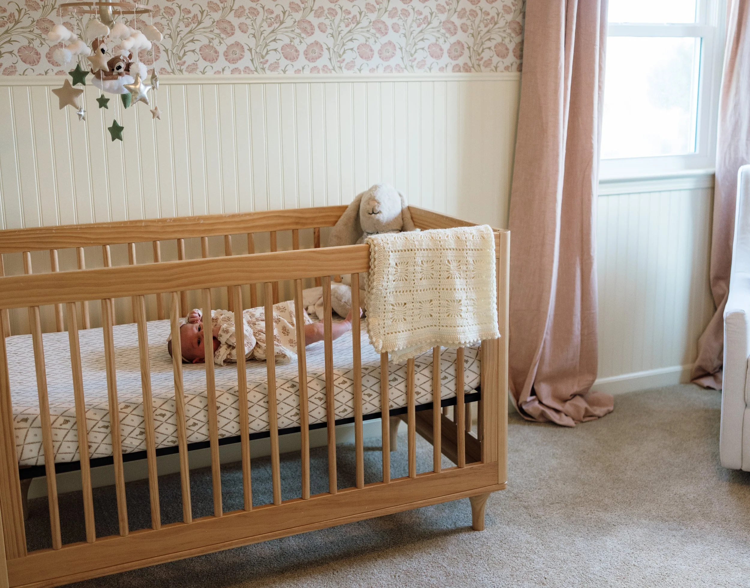 kelsey-bauchle-photo-backyard-newborn-family2.jpg