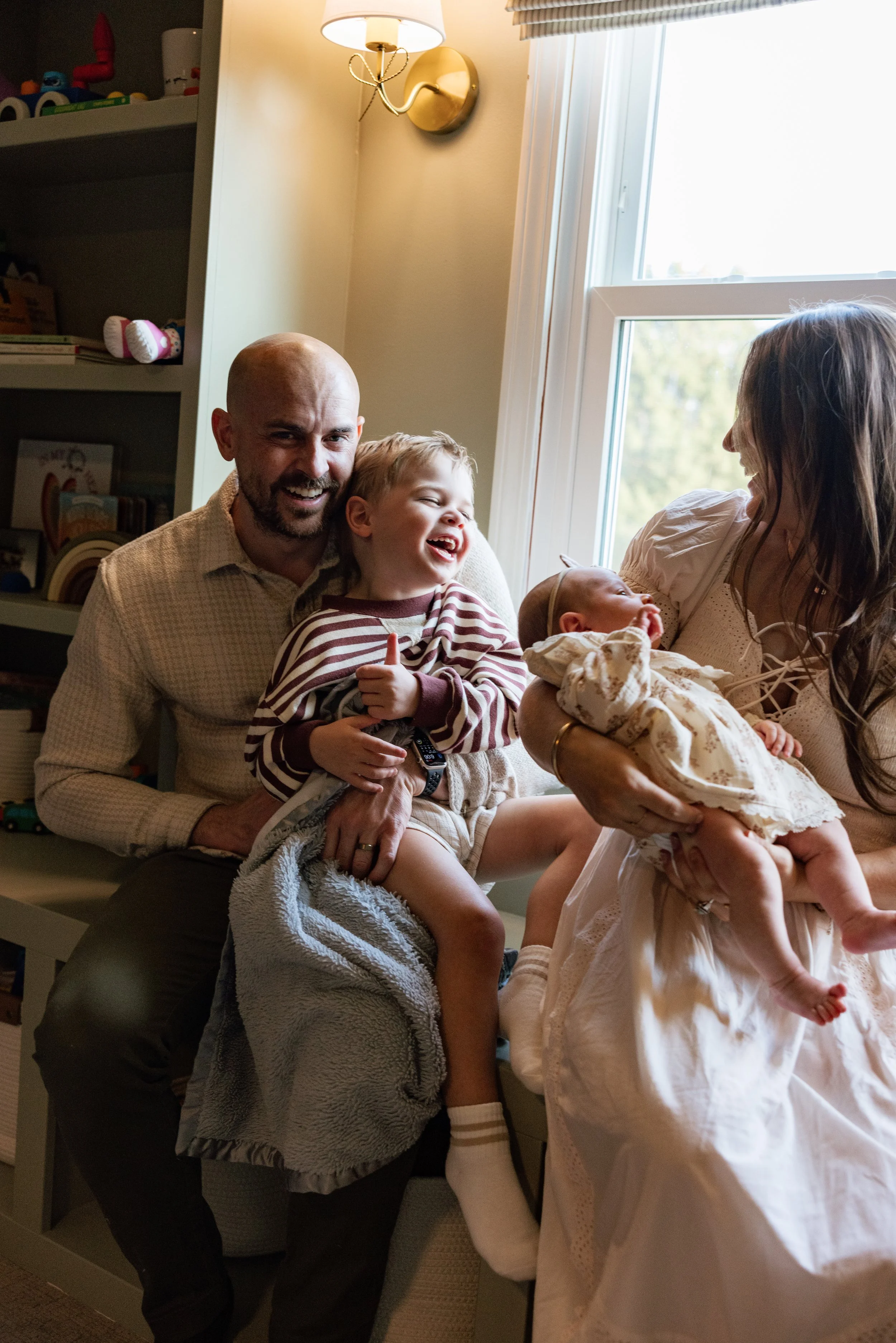kelsey-bauchle-photo-backyard-newborn-family22.jpg