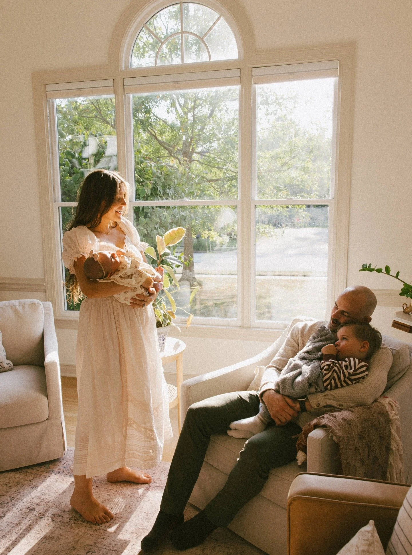 Alexa, play "Mine" by Taylor Swift.

In home sessions are truly the heart of my business.