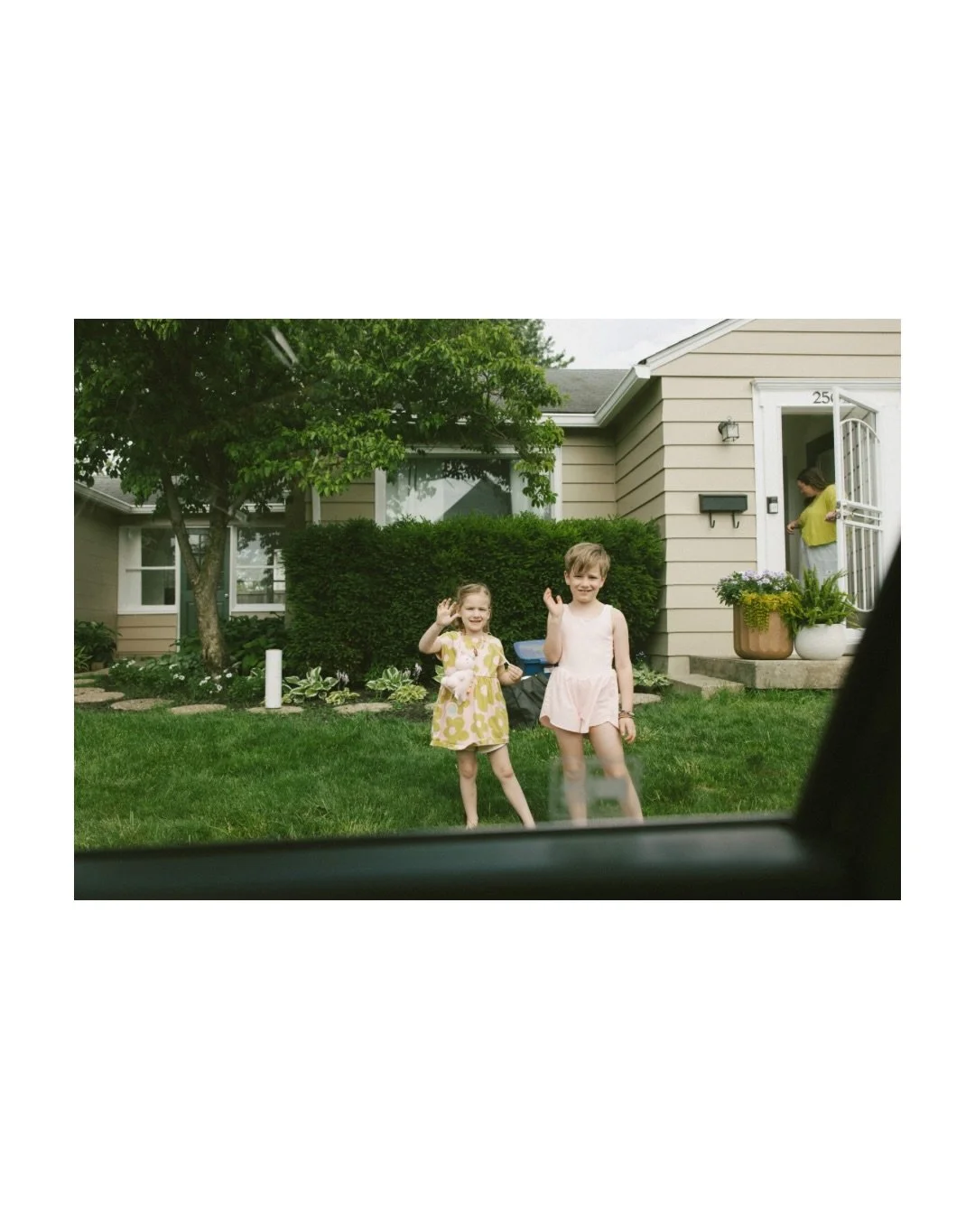 Said goodbye to my sweetest friends the other night in their empty home 🥹
