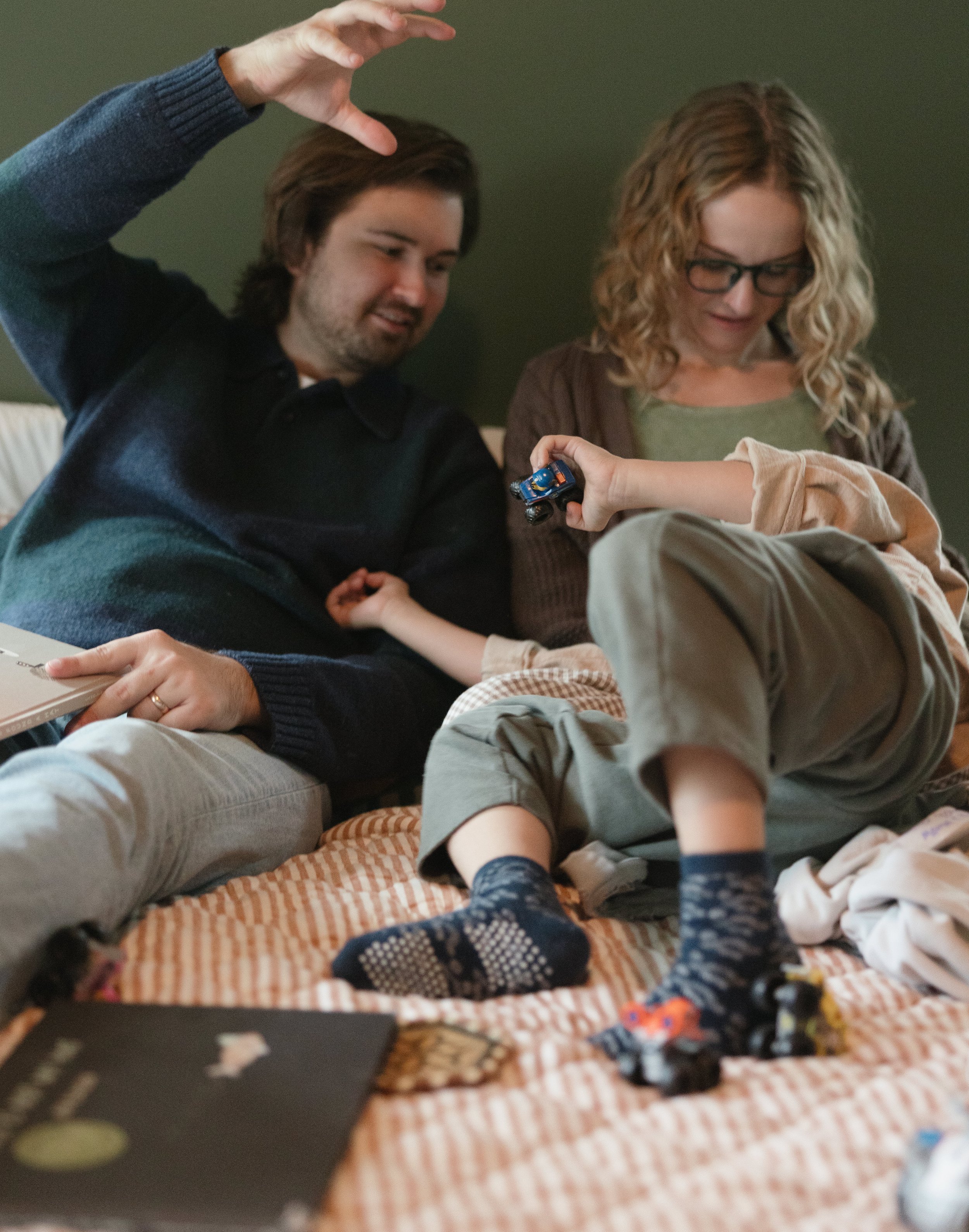 indianapolis-family-in-home18.jpg