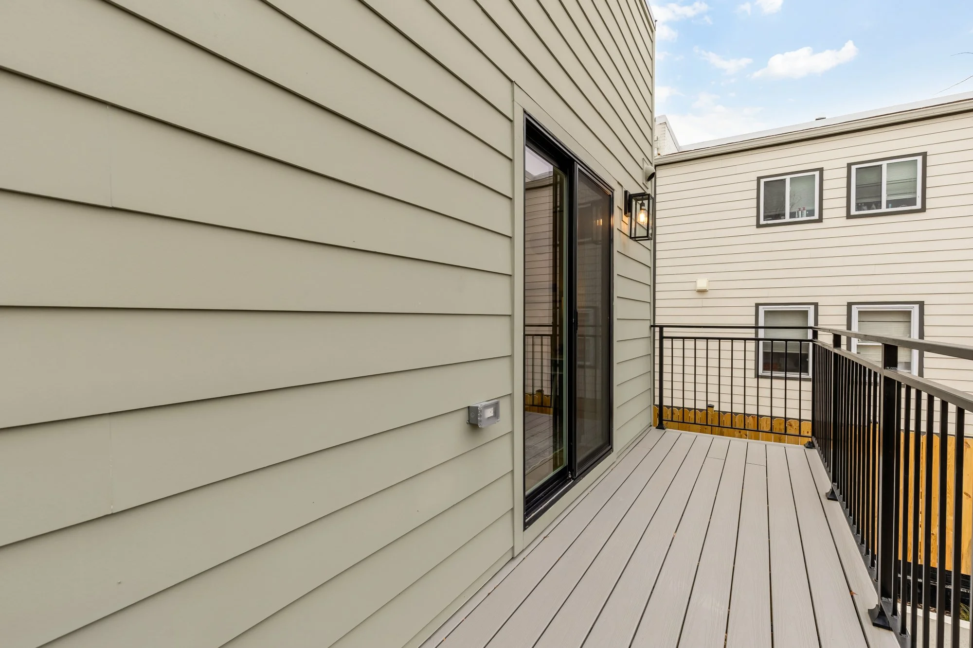 2606 41st St NW 6-0023.jpg