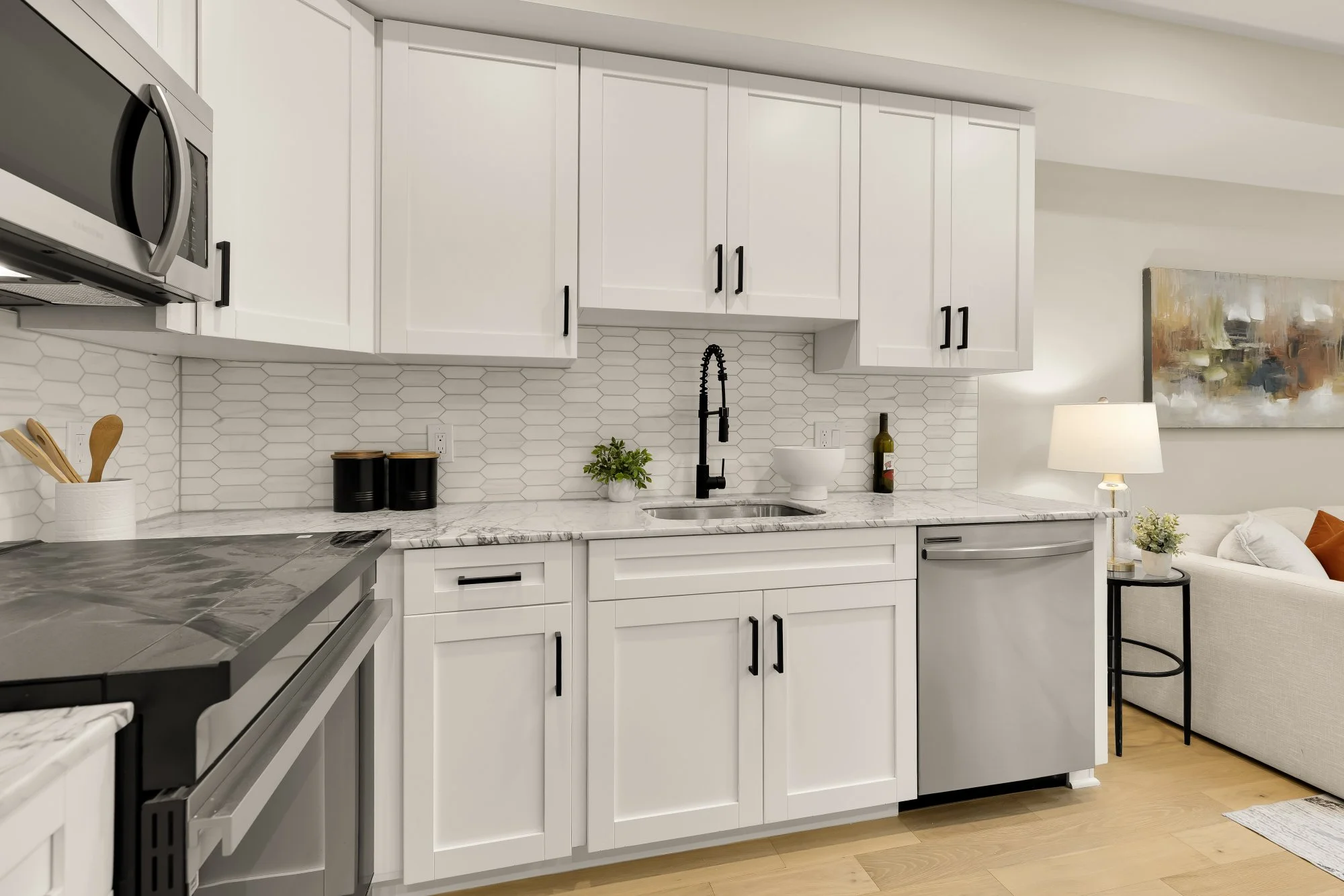 2606 41st St NW 5-0010.jpg