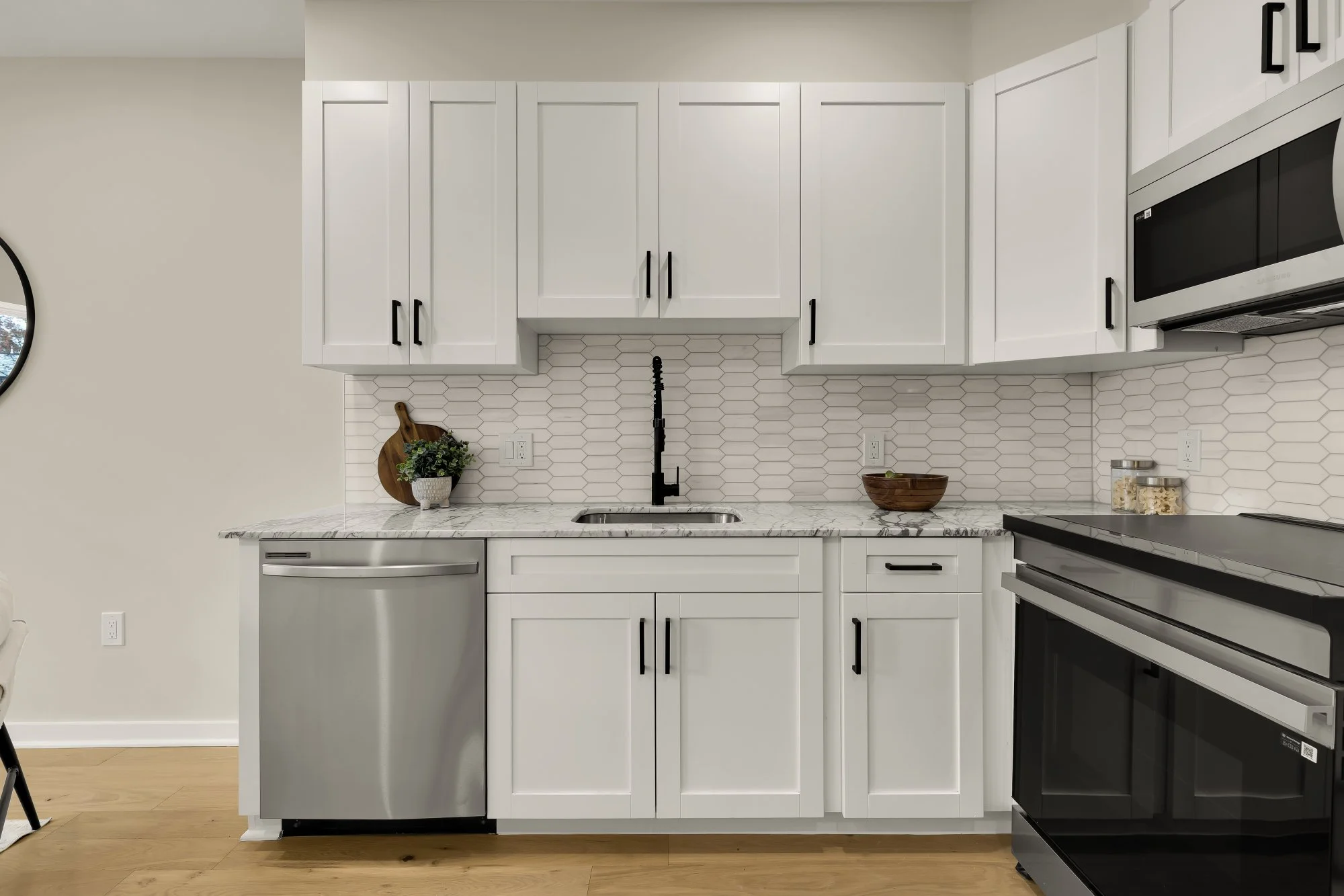 2606 41st St NW 6-0002.jpg