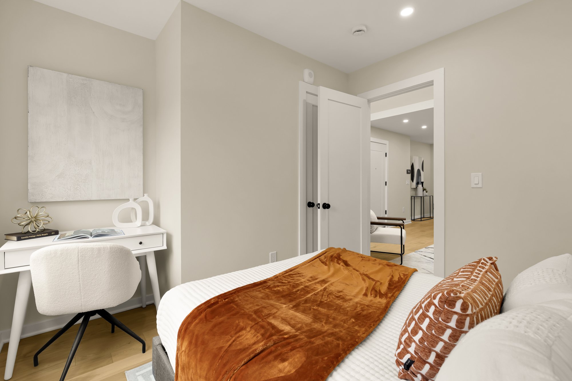 2606 41st St NW 5-0016.jpg