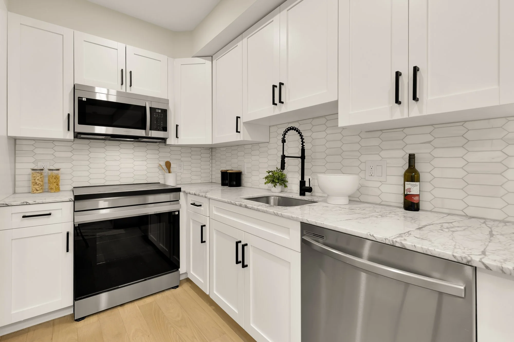 2606 41st St NW 5-0009.jpg