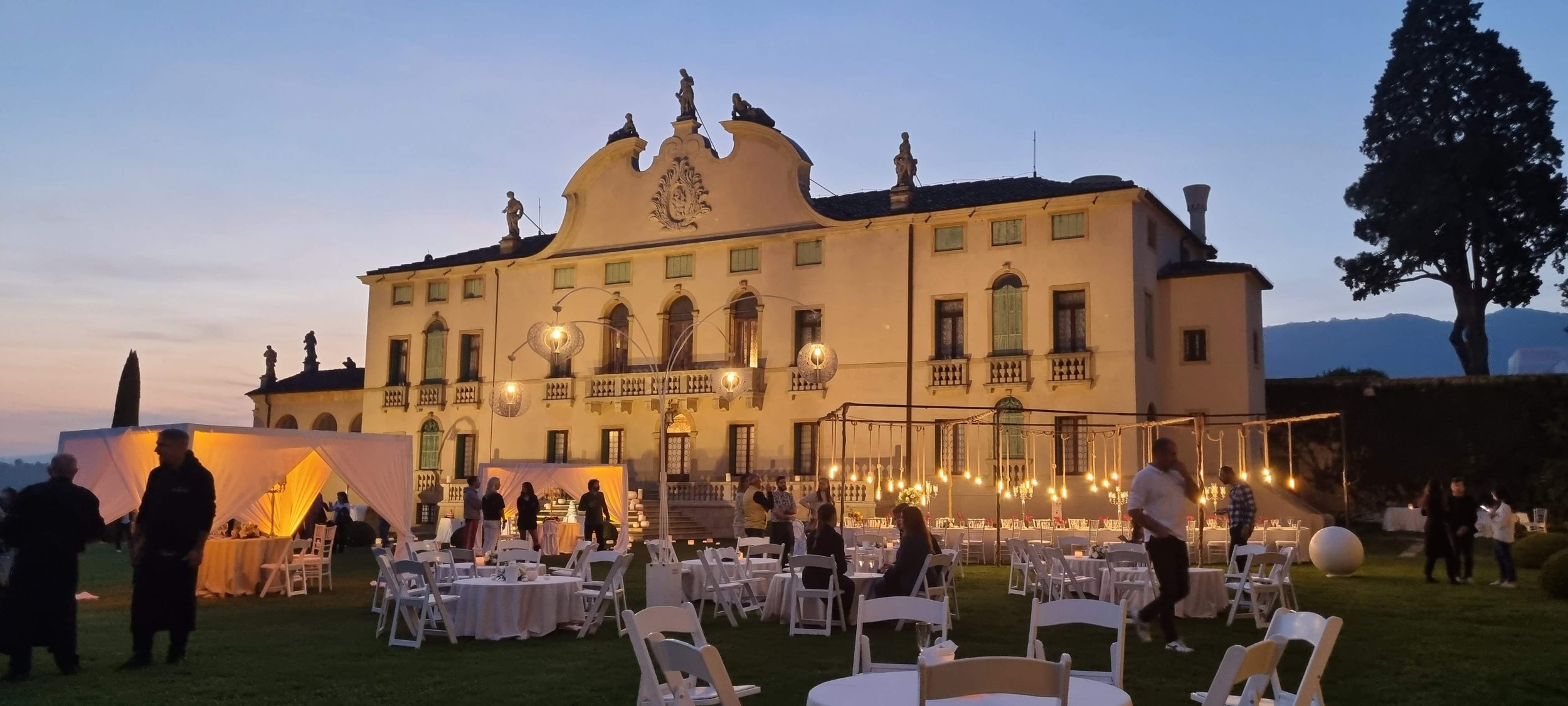 FIORI DI LUCE E TAVOLATA IMPERIALE (2).jpg