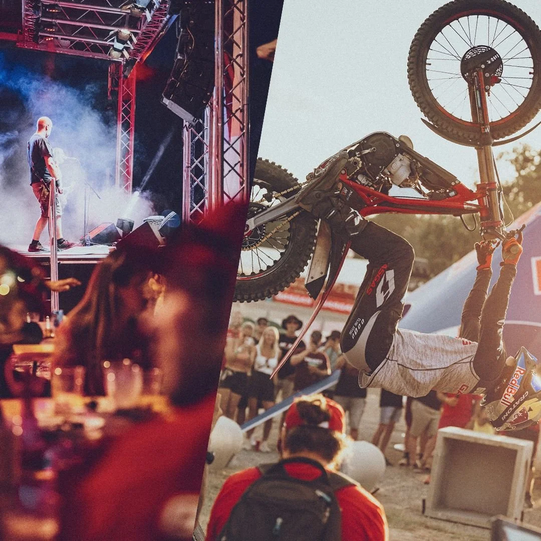 A sinistra, una persona sul palco di un concerto con luci colorate e fumo. A destra, un pilota di motocross che compie una mossa acrobatica durante una gara all'aperto con pubblico in piedi e tende sullo sfondo.