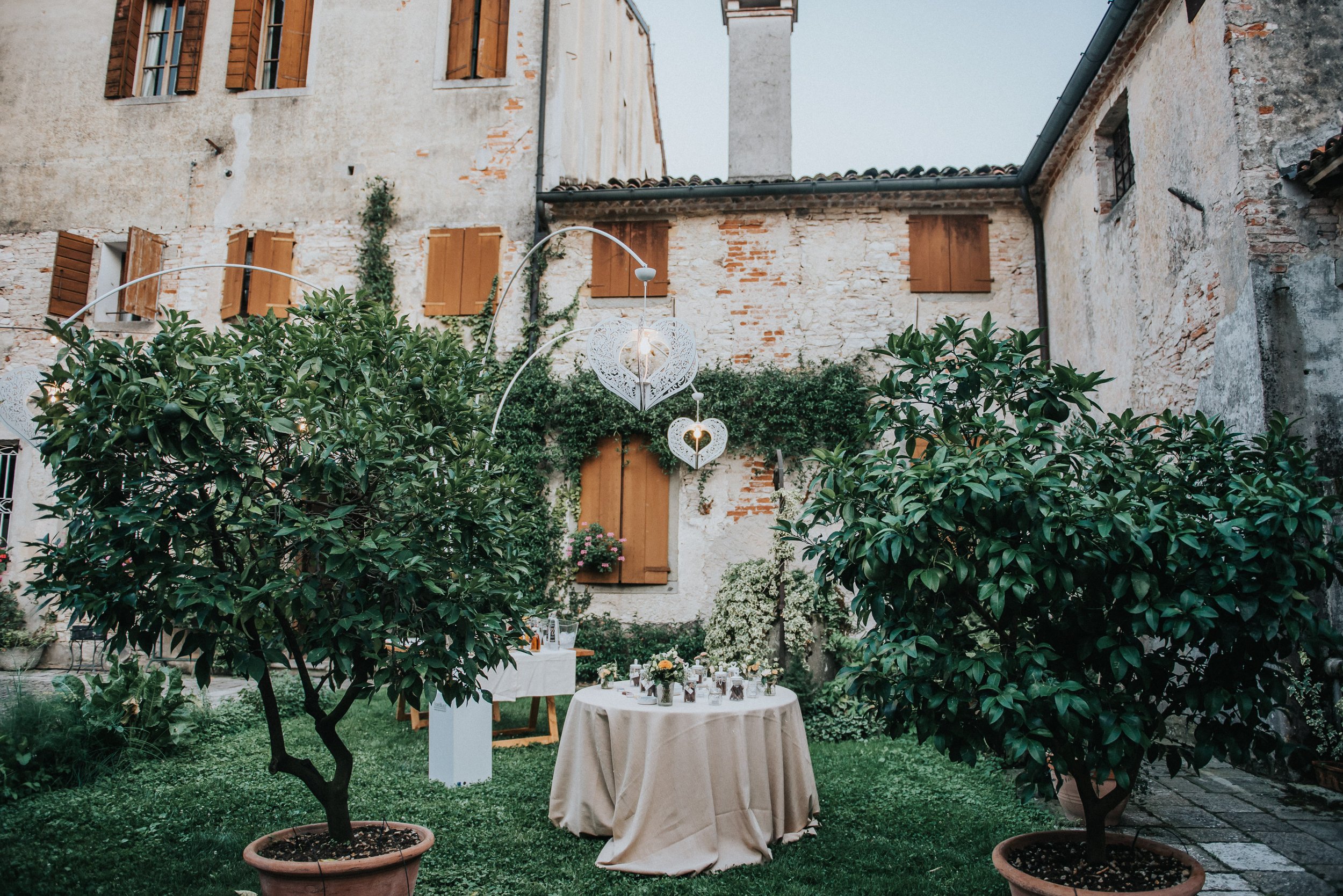 BOMBONIERE FIORI DI LUCE.jpg