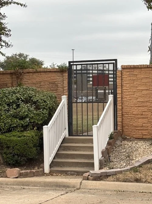 Special neighborhood access to the Library