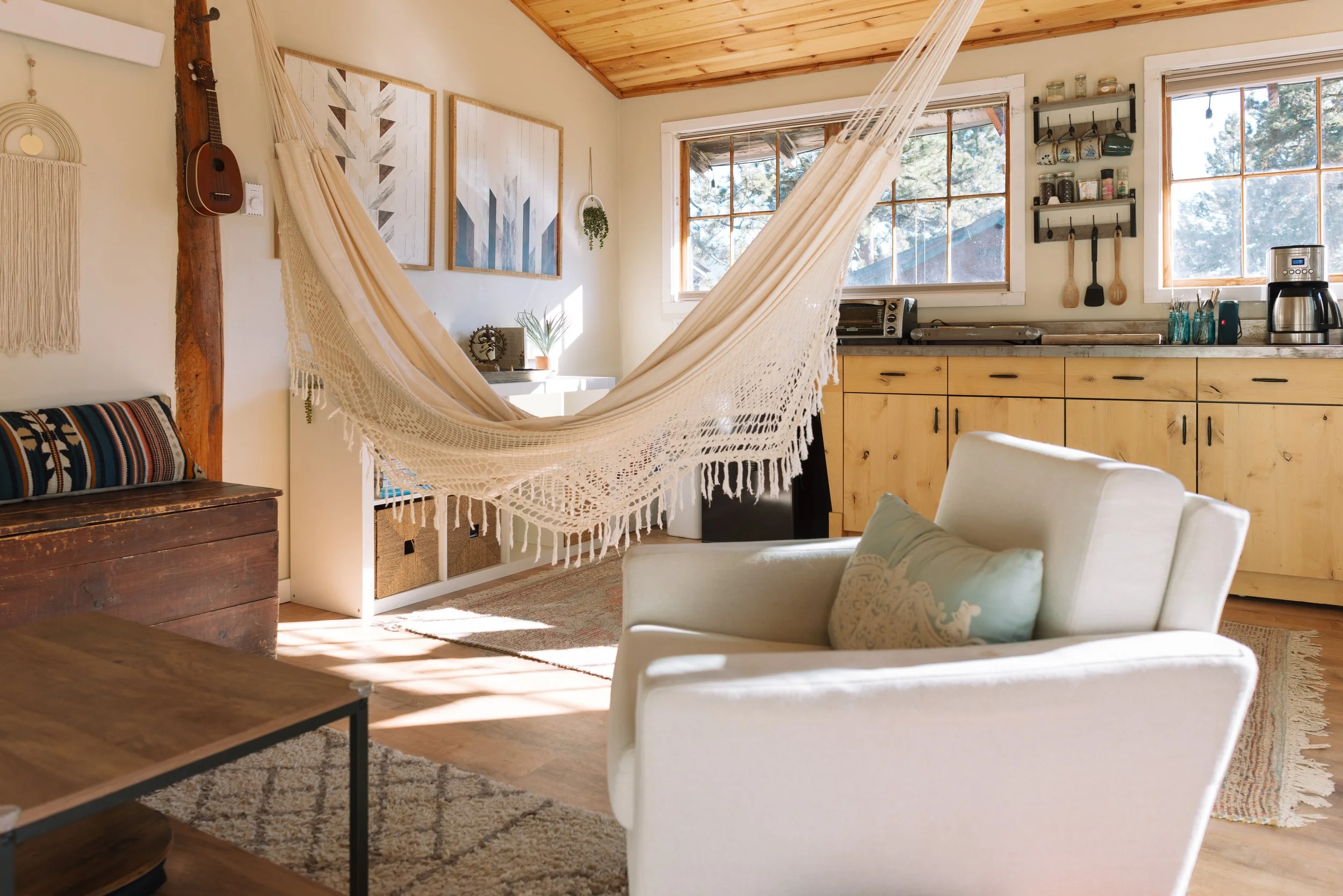 Cabin room and accommodations for nature retreats at Zen Mountain