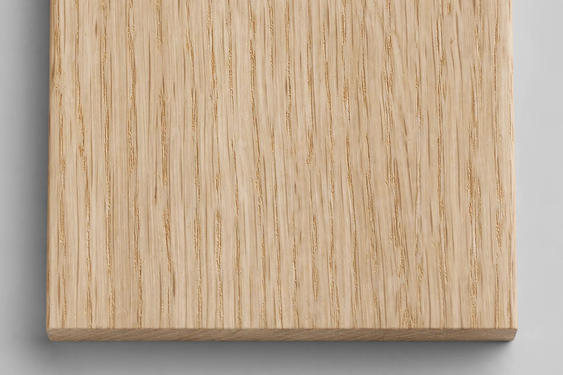 media-generation-sample-wood-c275-white-oak-0-81f18f87-7812-47be-a0d1-de8cdc0d798f.webp