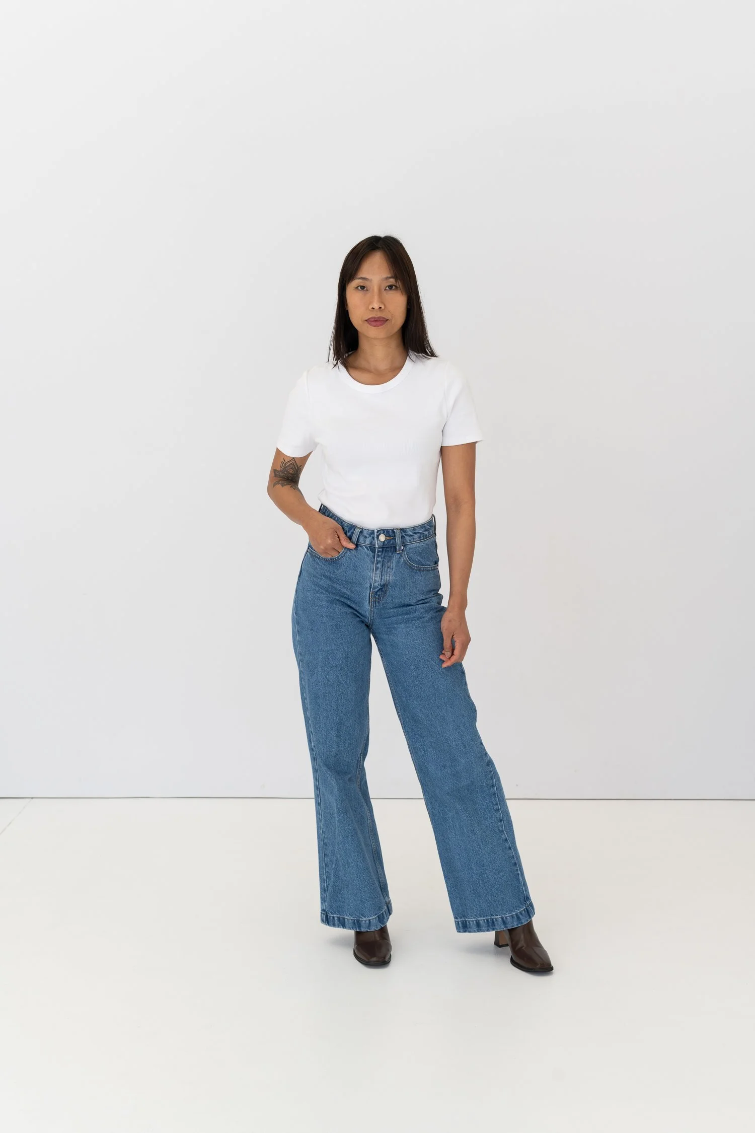 Model-Nizel-01.jpg