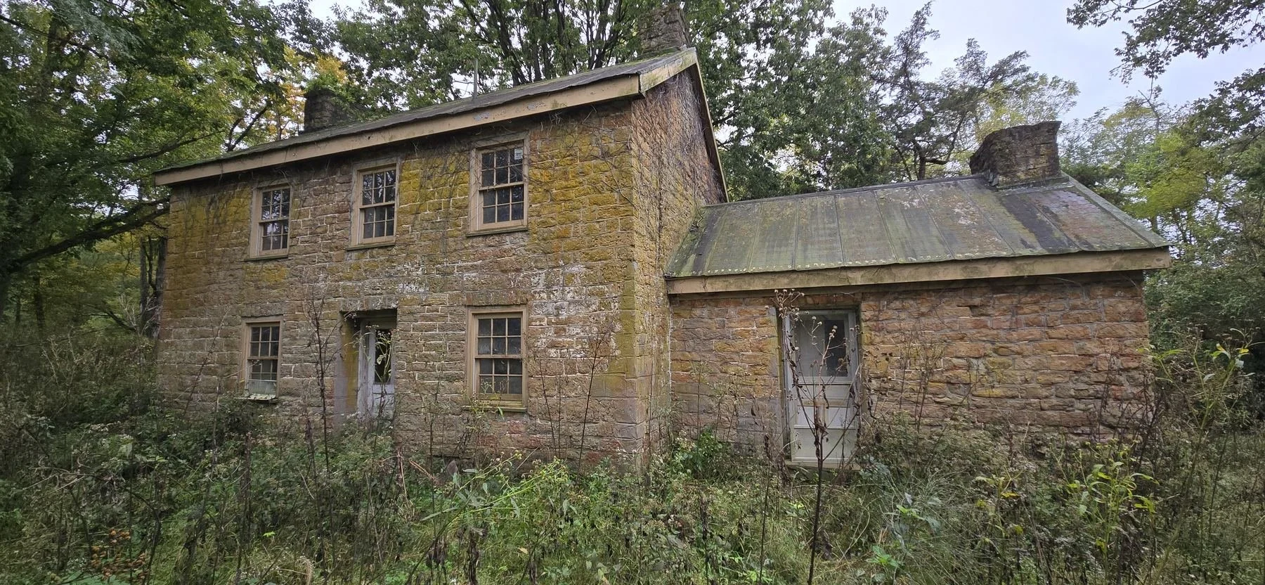  The other long side, with the wing at the right. 