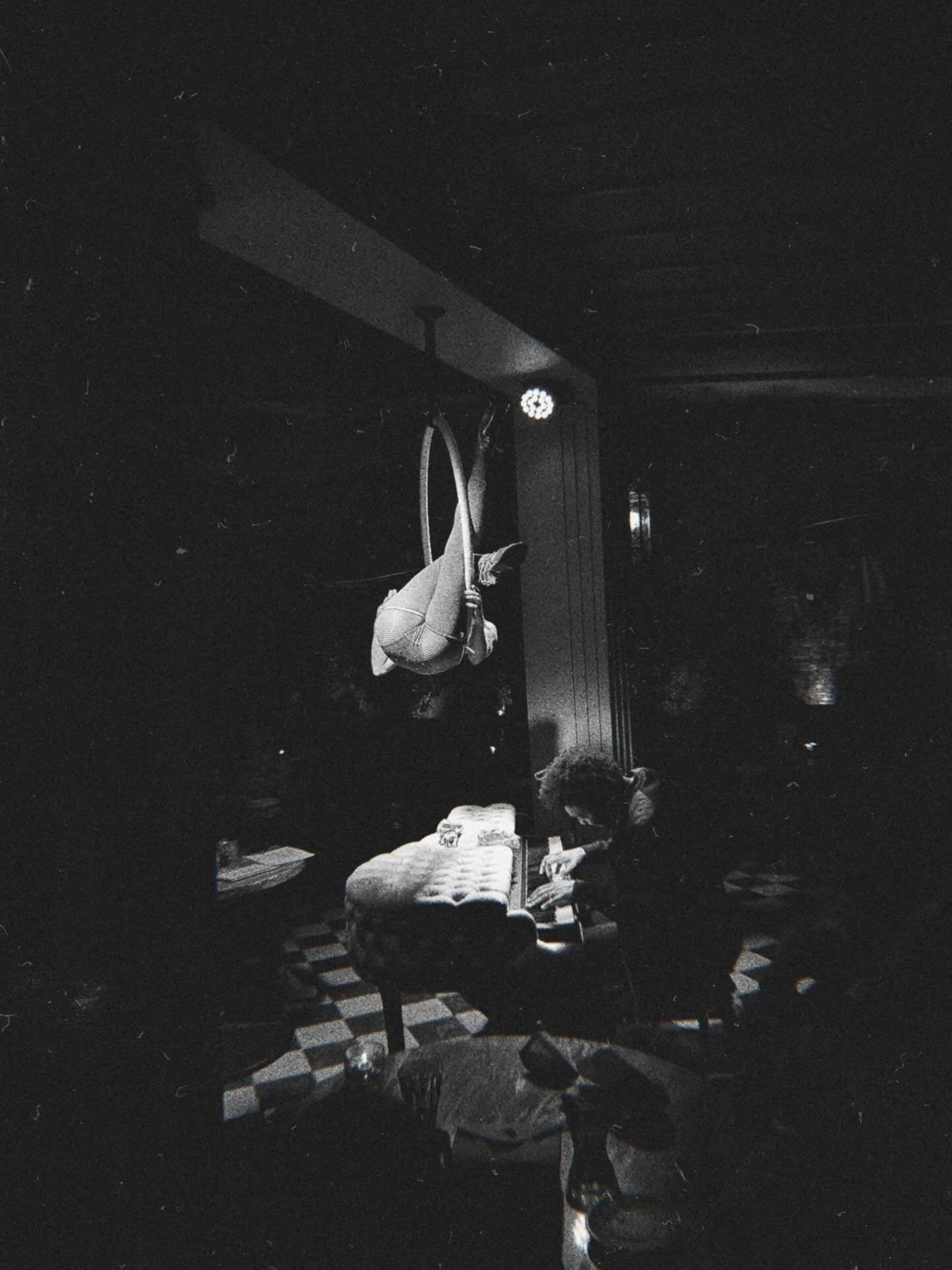 Good seats, low lights, and a room that comes alive after dark - where music fills the space and the night unfolds. 
Live shows every night! 

Come for dinner, stay for trouble&hellip;💋

Reservations via the link in bio.